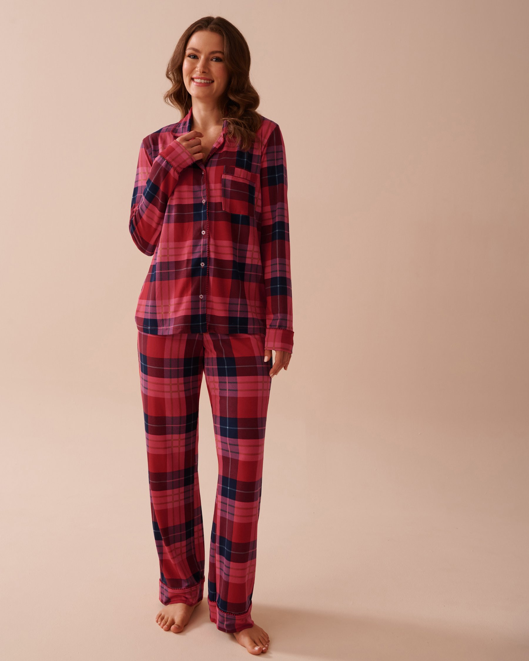 LA VIE EN ROSE Red Plaid Super Soft Button-down Shirt Red & Blue Plaid 40100653 - View3