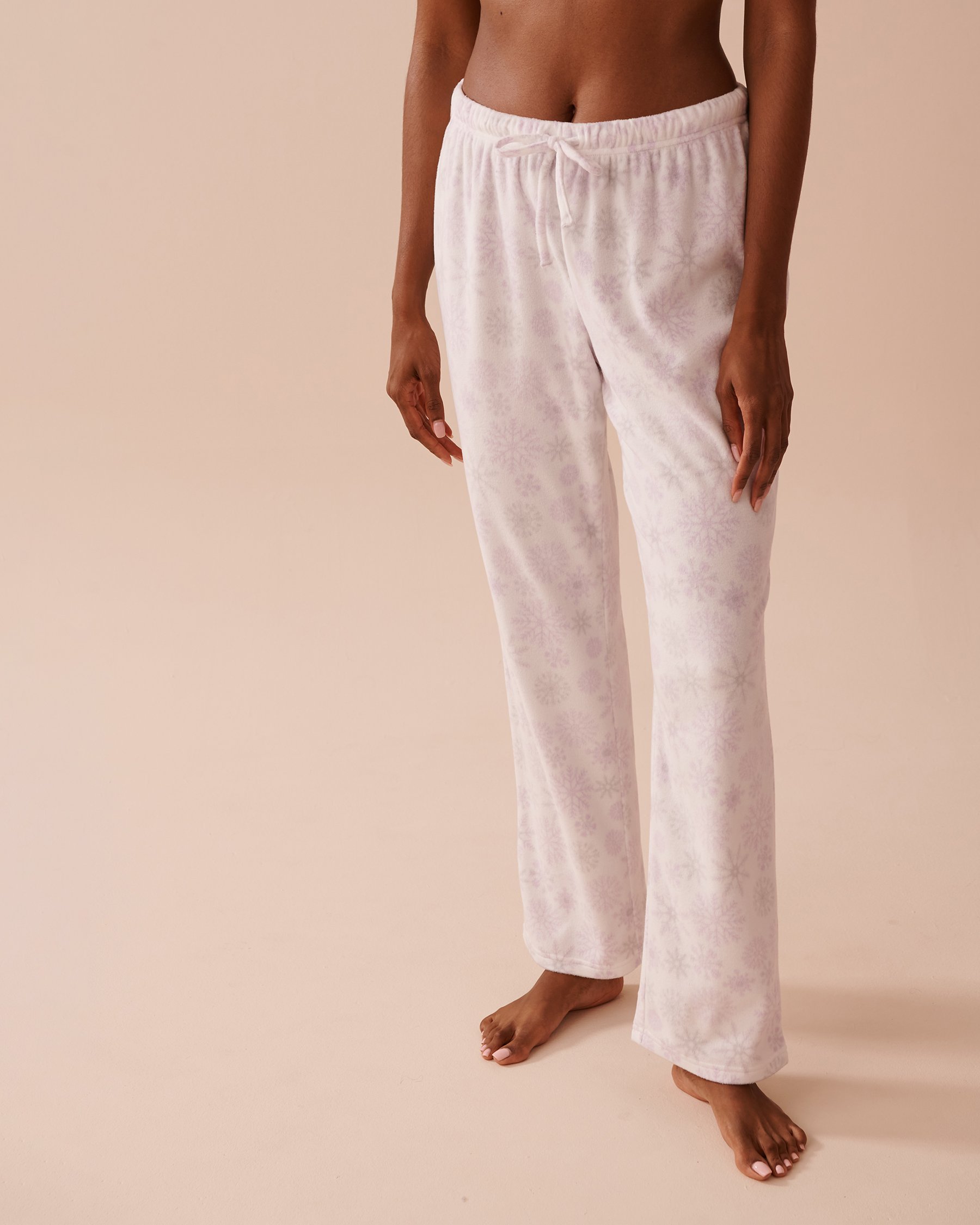 LA VIE EN ROSE Snowflake Print Micropolar PJ Set Lilac Snowflakes 40400074 - View6