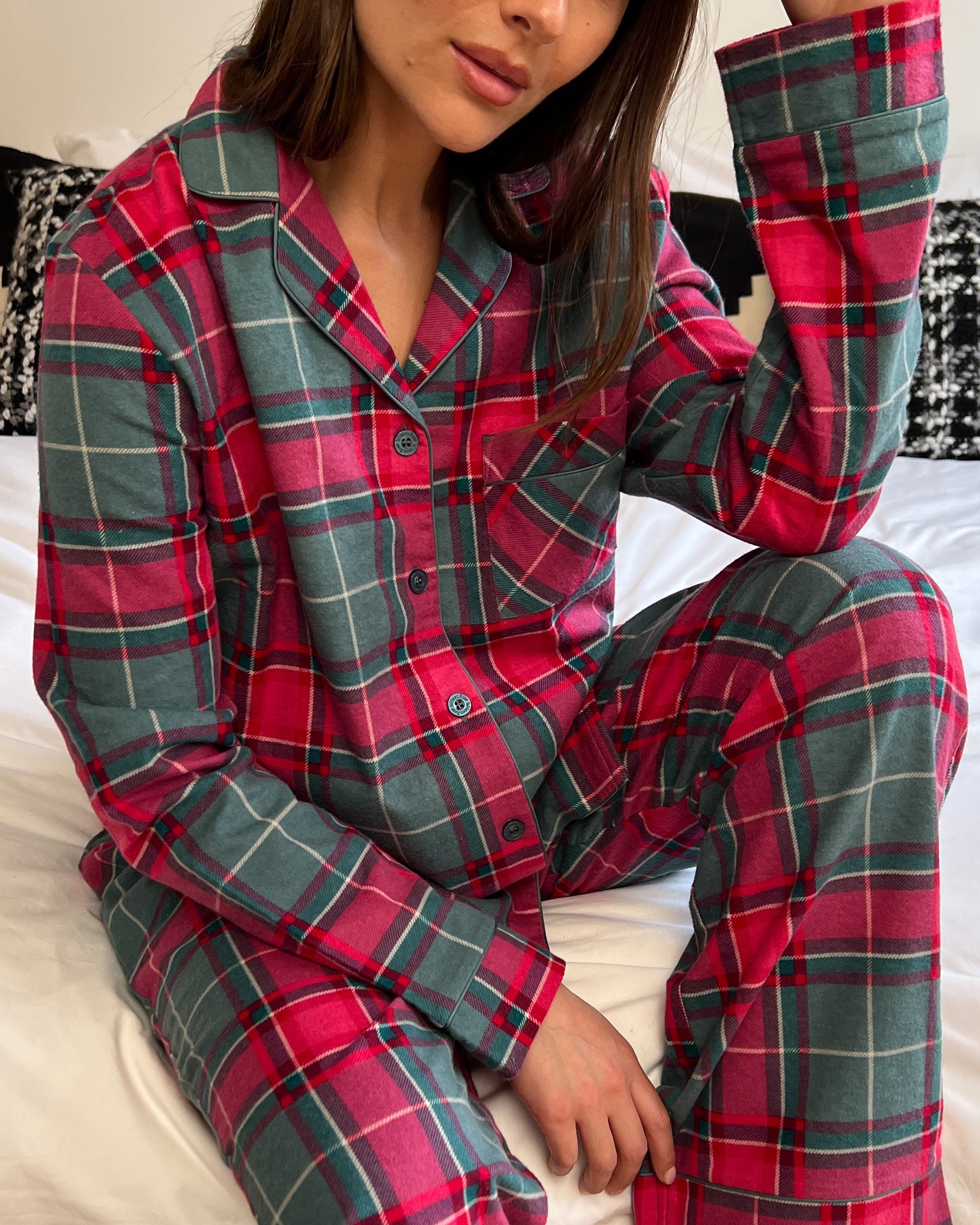 LA VIE EN ROSE Red & Green Plaid Flannel PJ Set Red & Green Plaid 40400073 - View12