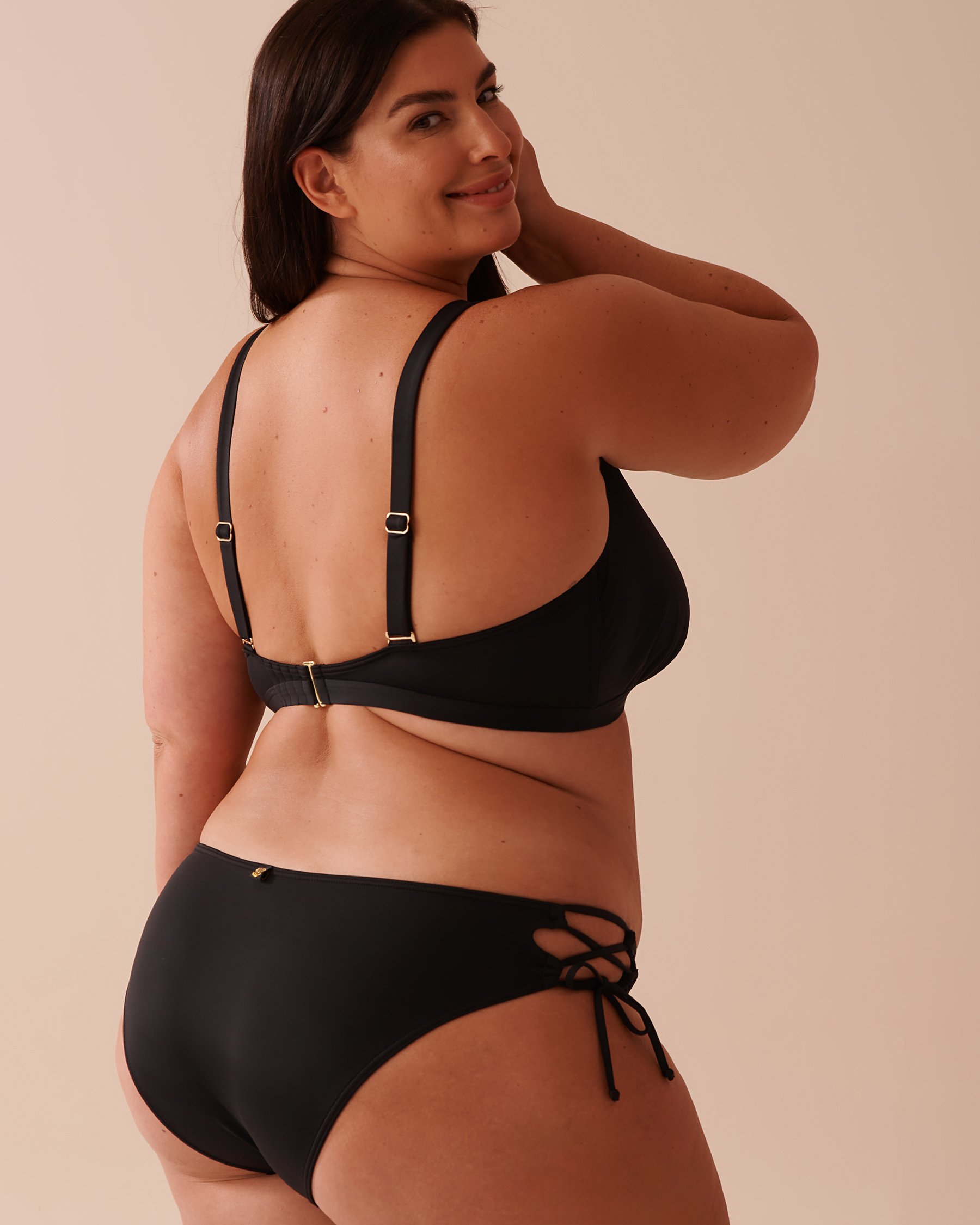 LA VIE EN ROSE AQUA Haut de bikini bralette armature en V bonnet D SOLID Noir 70200147 - Voir6