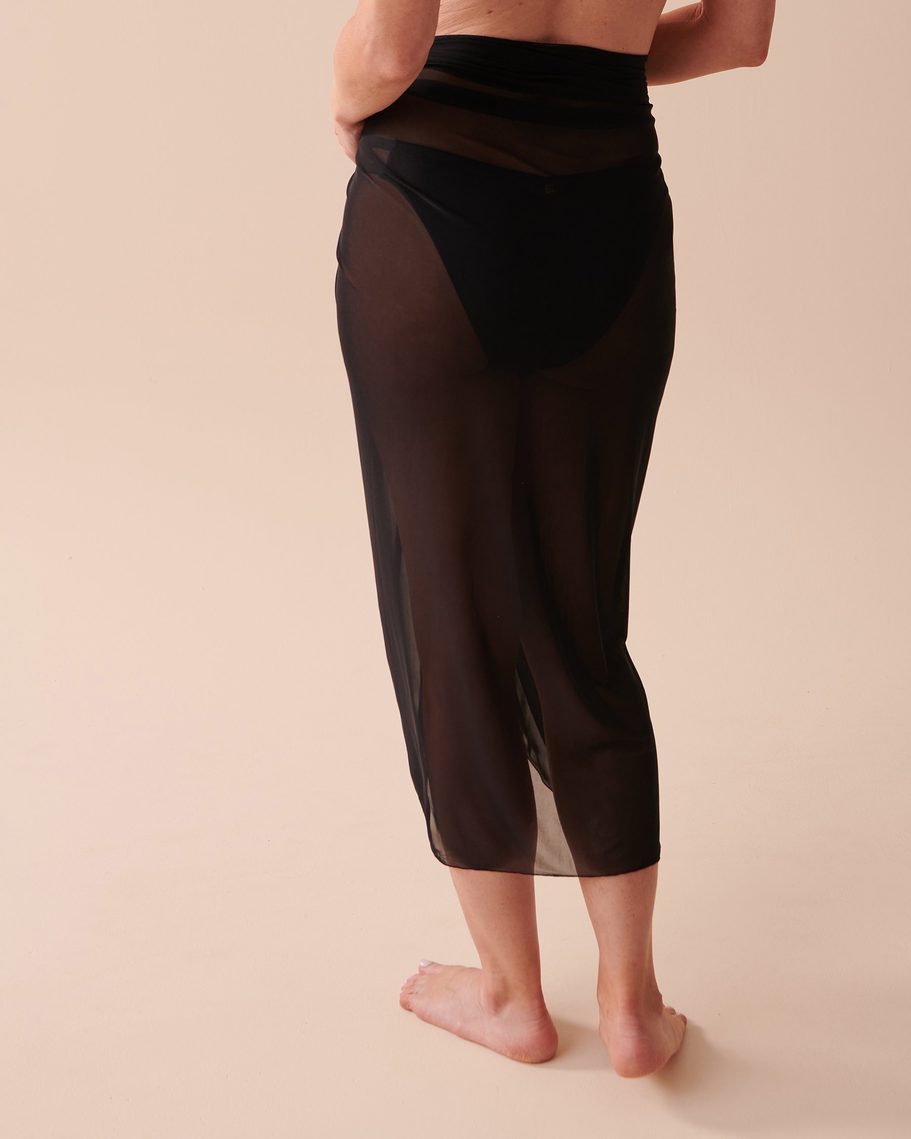LA VIE EN ROSE AQUA Long Mesh Pareo Black 80200042 - View2
