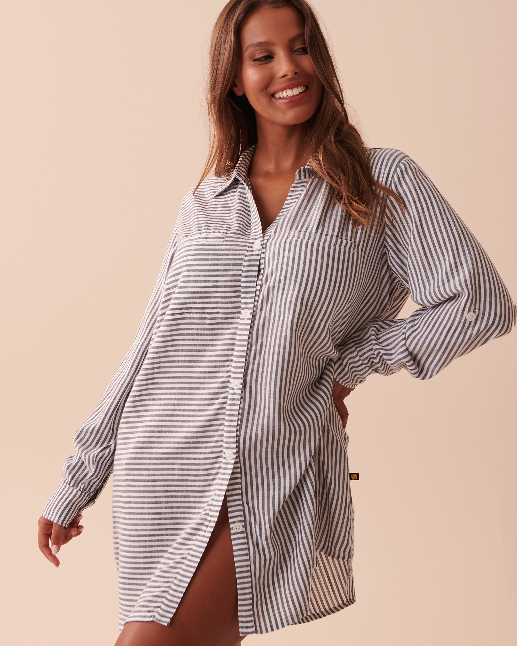 LA VIE EN ROSE AQUA Striped Long Button-down Shirt Striped Black 80100017 - View2