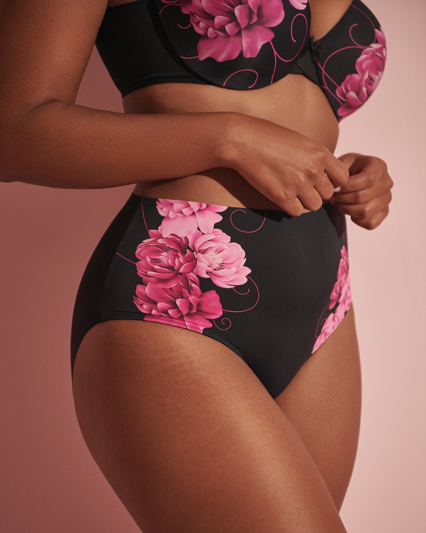 LA VIE EN ROSE Microfiber Sleek Back High Waist Bikini Panty Bold peonies 20300275 - View1