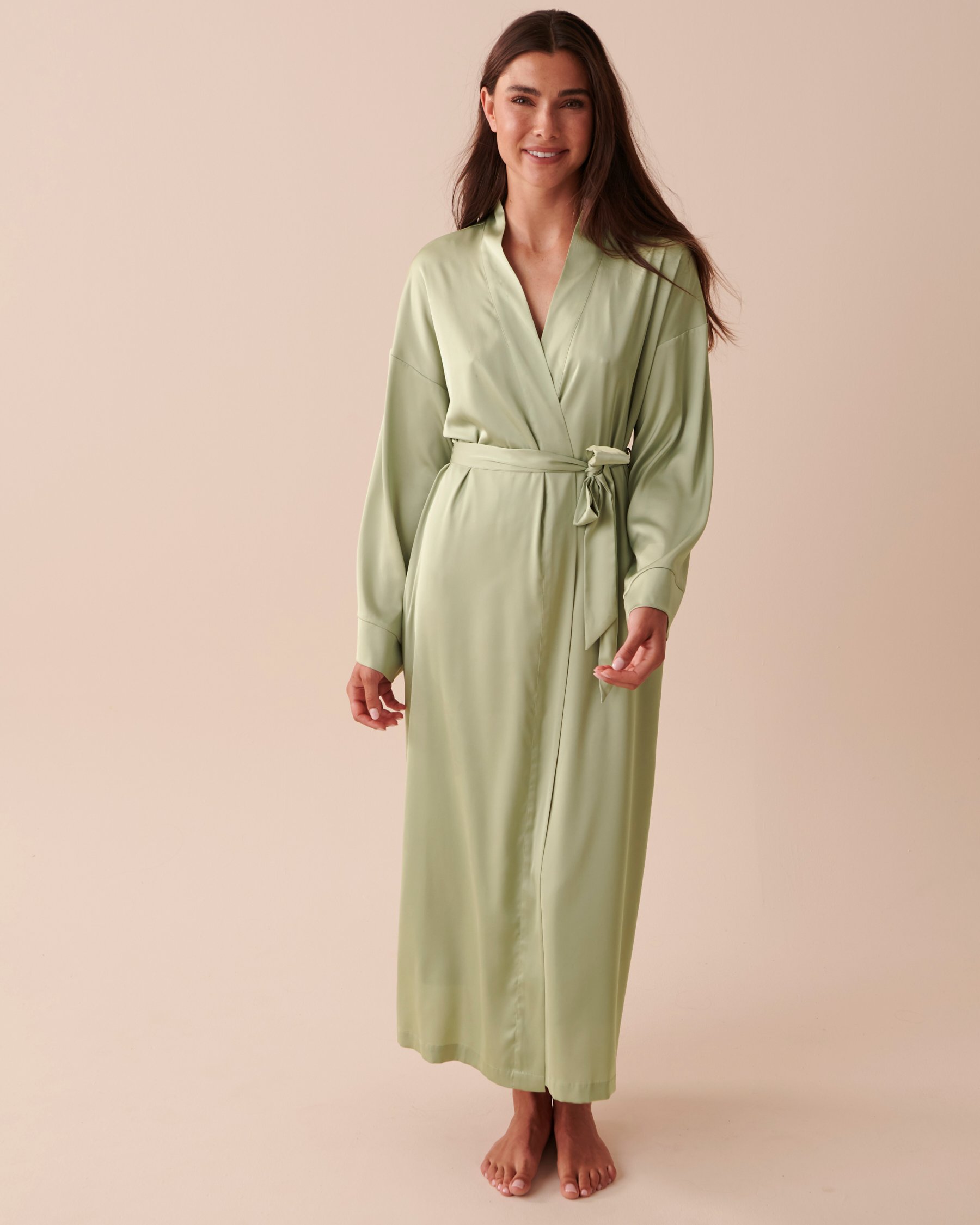 LA VIE EN ROSE Satin Kimono Soothing Sage 60600065 - View6