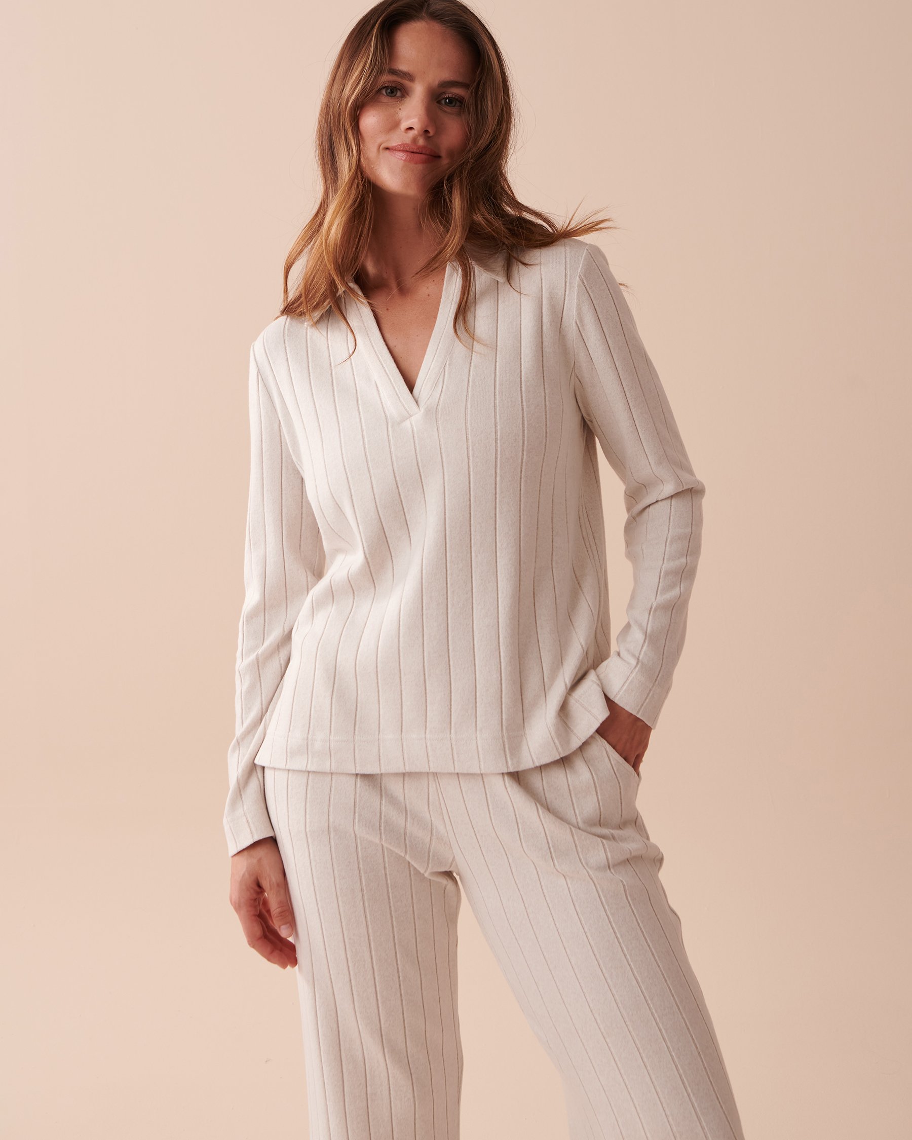 LA VIE EN ROSE Ribbed Long Sleeve Shirt Beige 50100080 - View3