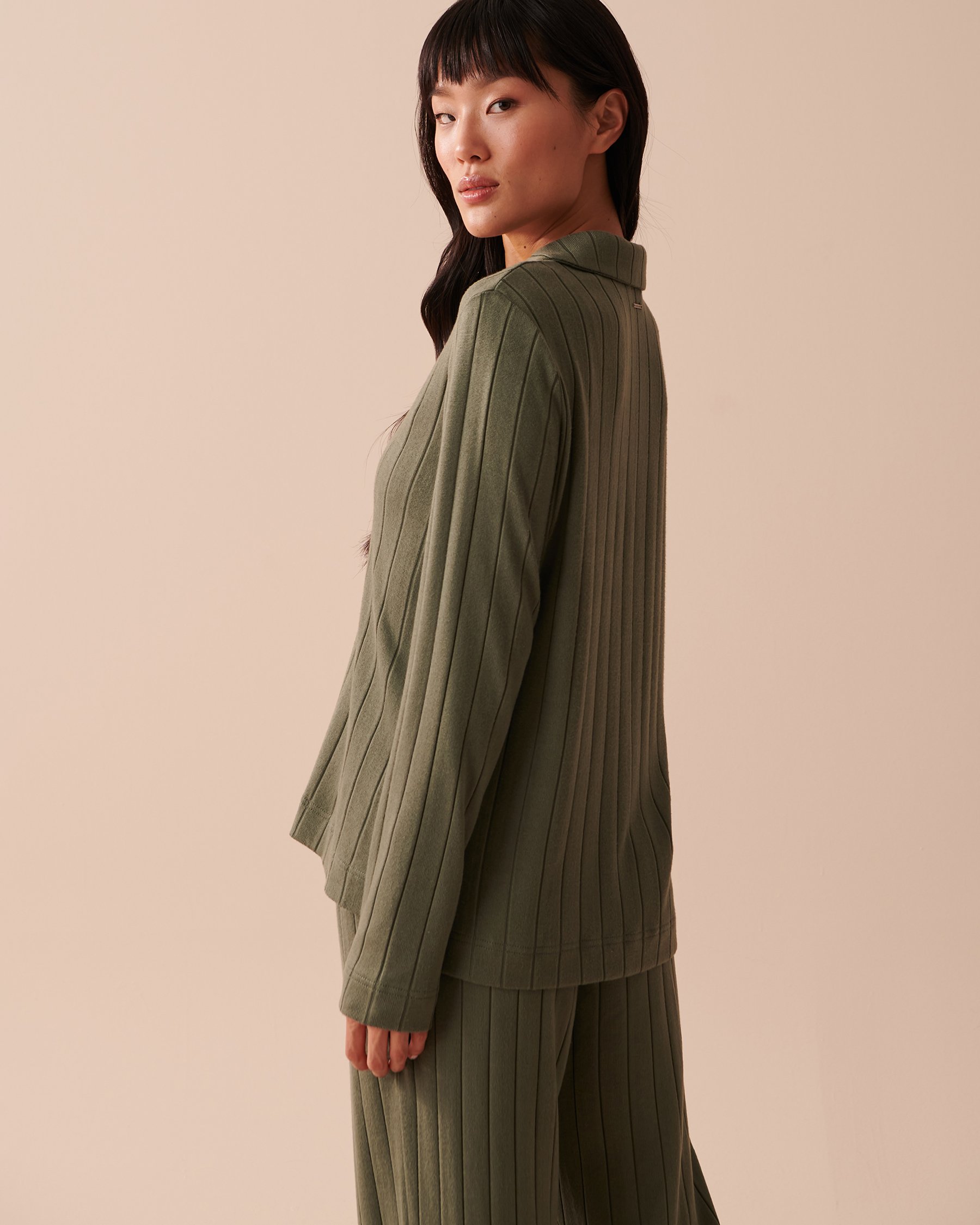 LA VIE EN ROSE Ribbed Long Sleeve Shirt Tender Green 50100080 - View2