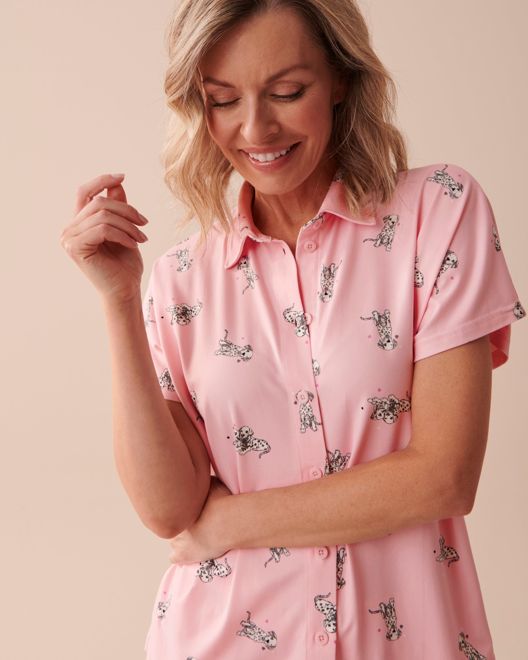 LA VIE EN ROSE Dalmatians Super Soft Short Sleeve Shirt Dalmatian Puppies 40100532 - View3