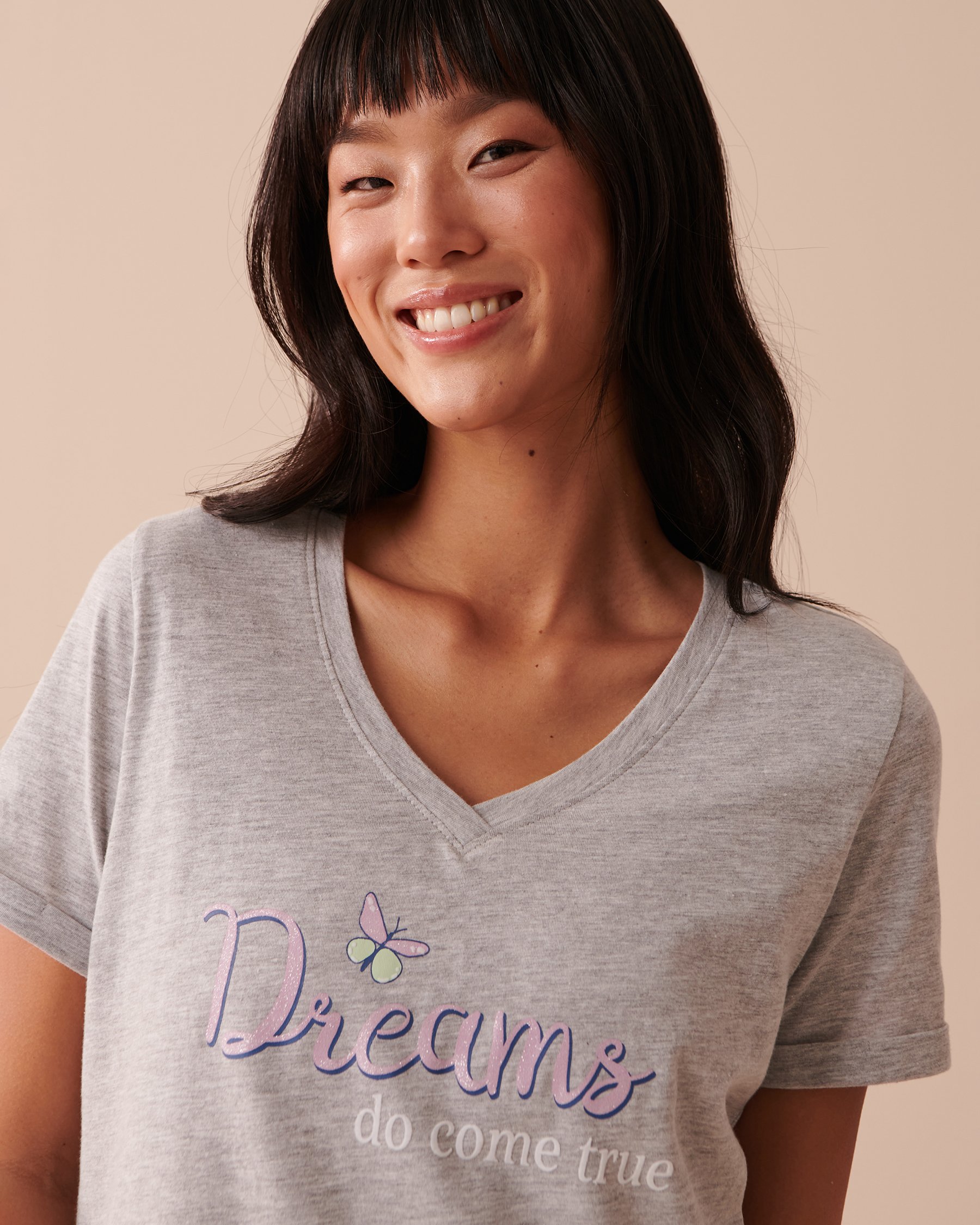 LA VIE EN ROSE T-shirt col en V Gris poudré 40100541 - View3