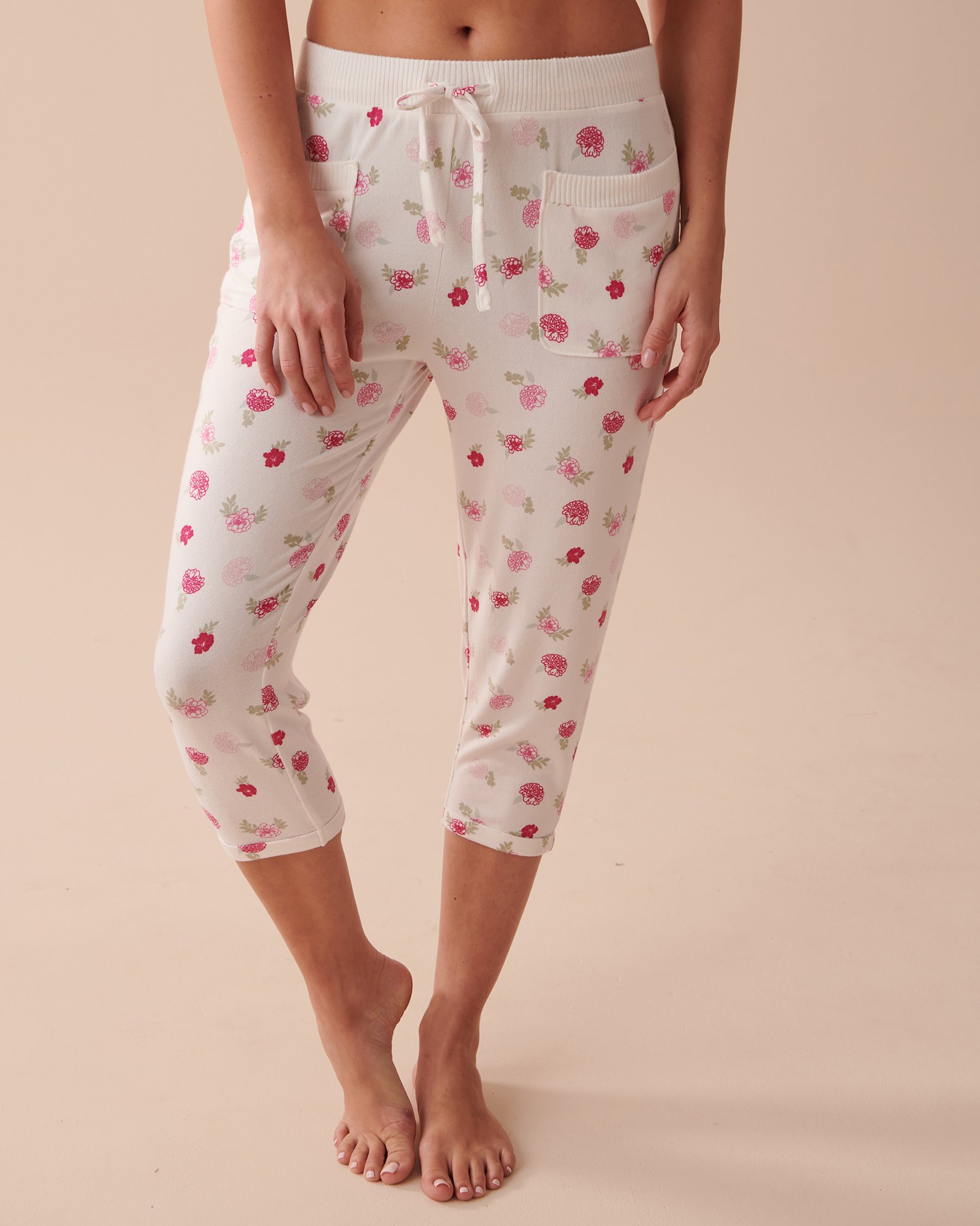 LA VIE EN ROSE Capri à fleurs en fibres recyclées Assortiment de fleurs 40200520 - Voir1
