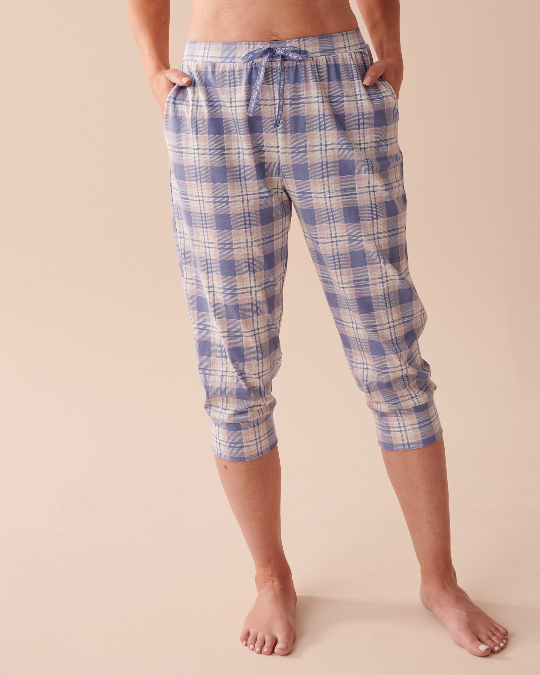 LA VIE EN ROSE Cotton Fitted Capris Blue Plaid 40200530 - View1
