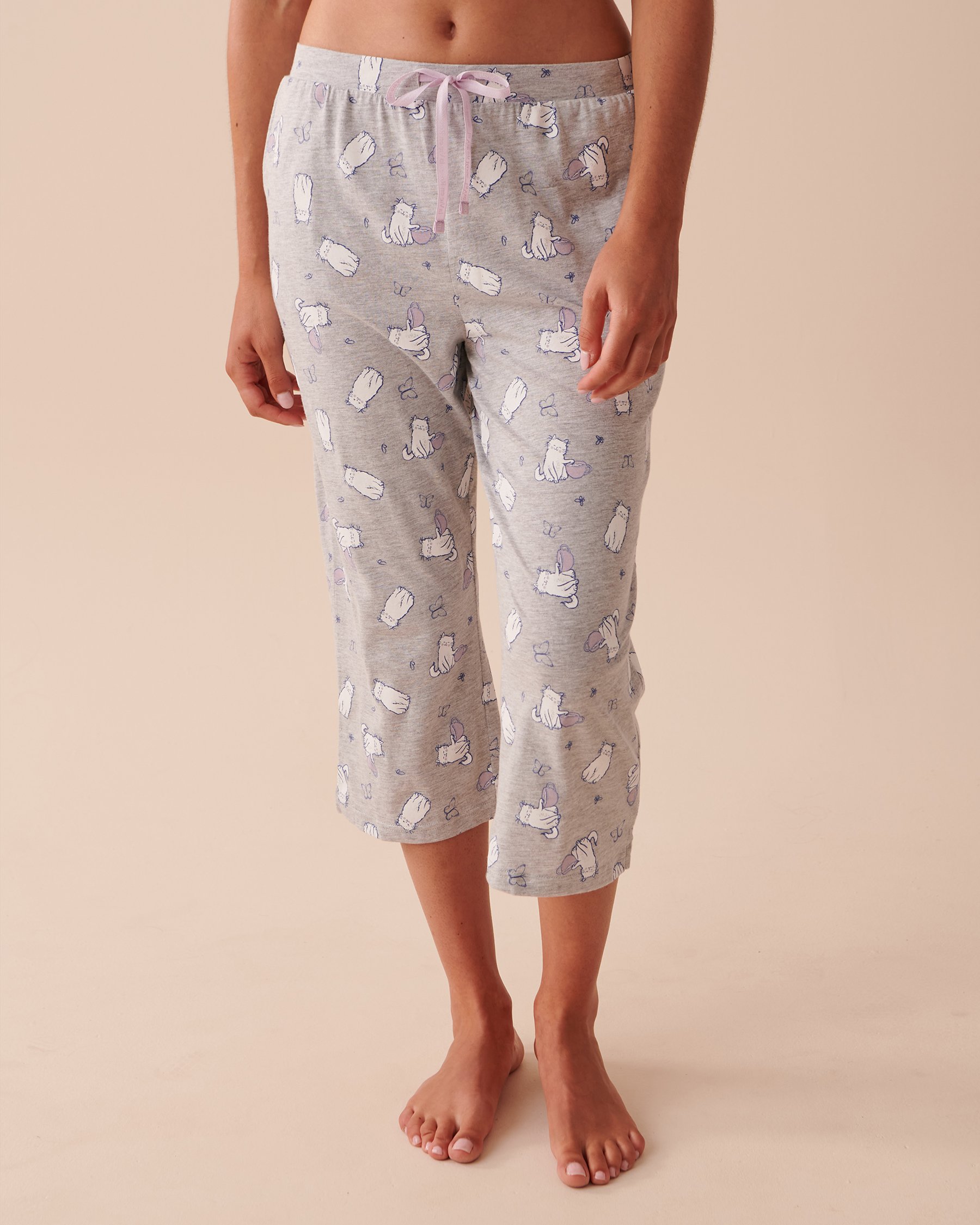 LA VIE EN ROSE Straight Leg Capris Cats and Butterflies 40200532 - View1