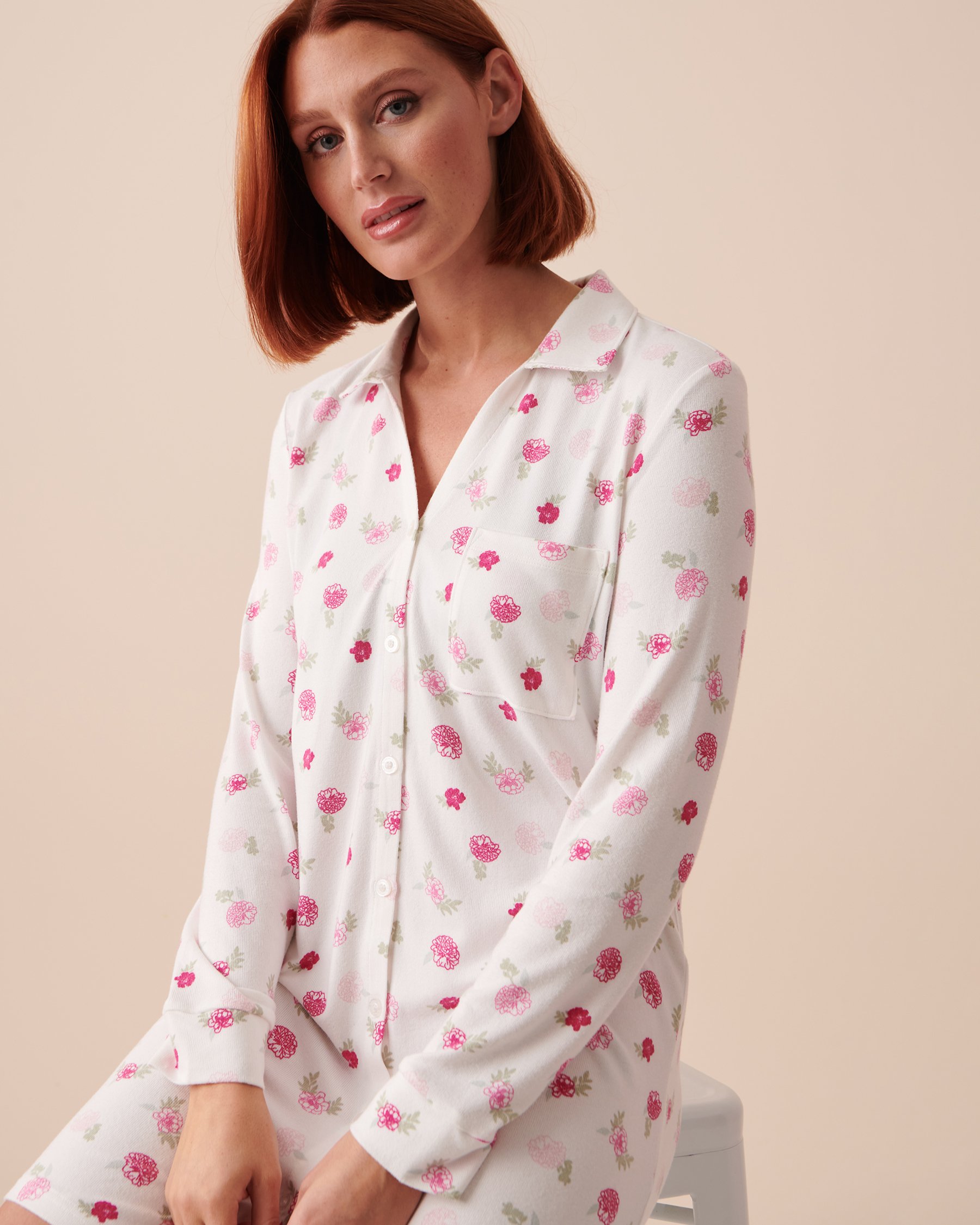 LA VIE EN ROSE Chemise de nuit manches courtes à fleurs en fibres recyclées Assortiment de fleurs 40500326 - Voir1
