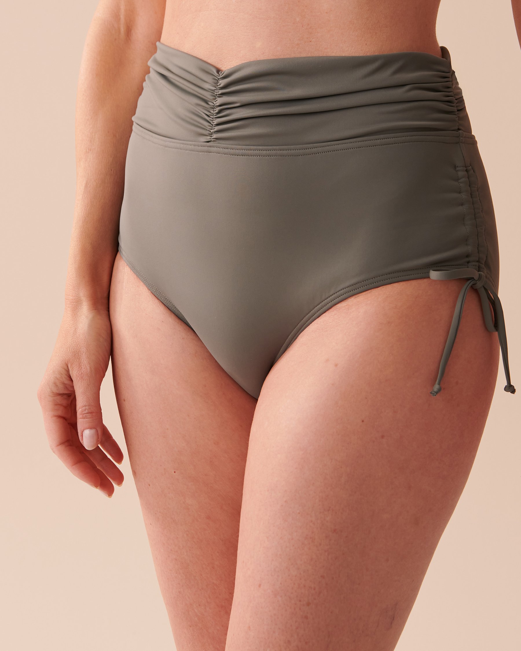 LA VIE EN ROSE AQUA KHAKI GRAY Shirred High Waist Bikini Bottom Khaki Grey 70300519 - View2
