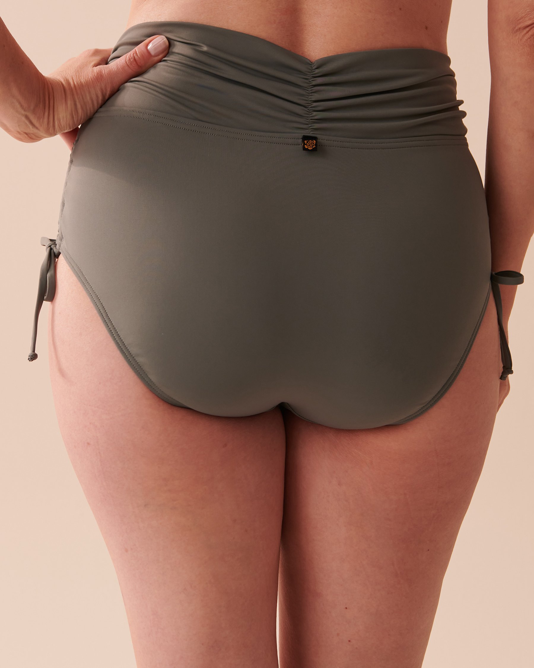 LA VIE EN ROSE AQUA KHAKI GRAY Shirred High Waist Bikini Bottom Khaki Grey 70300519 - View3