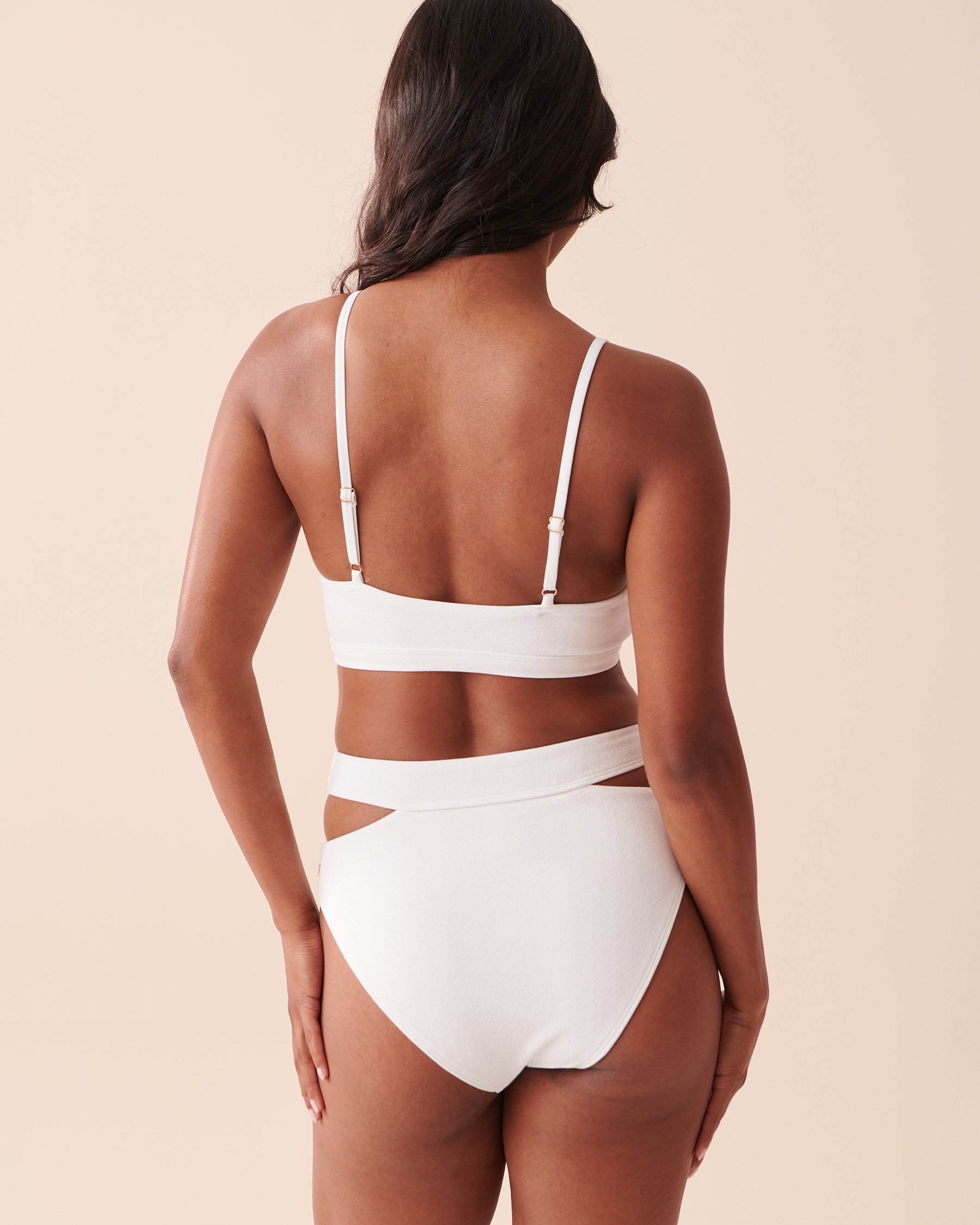 LA VIE EN ROSE AQUA TEXTURED Recycled Fibers Bralette Bikini Top White 70100557 - View2