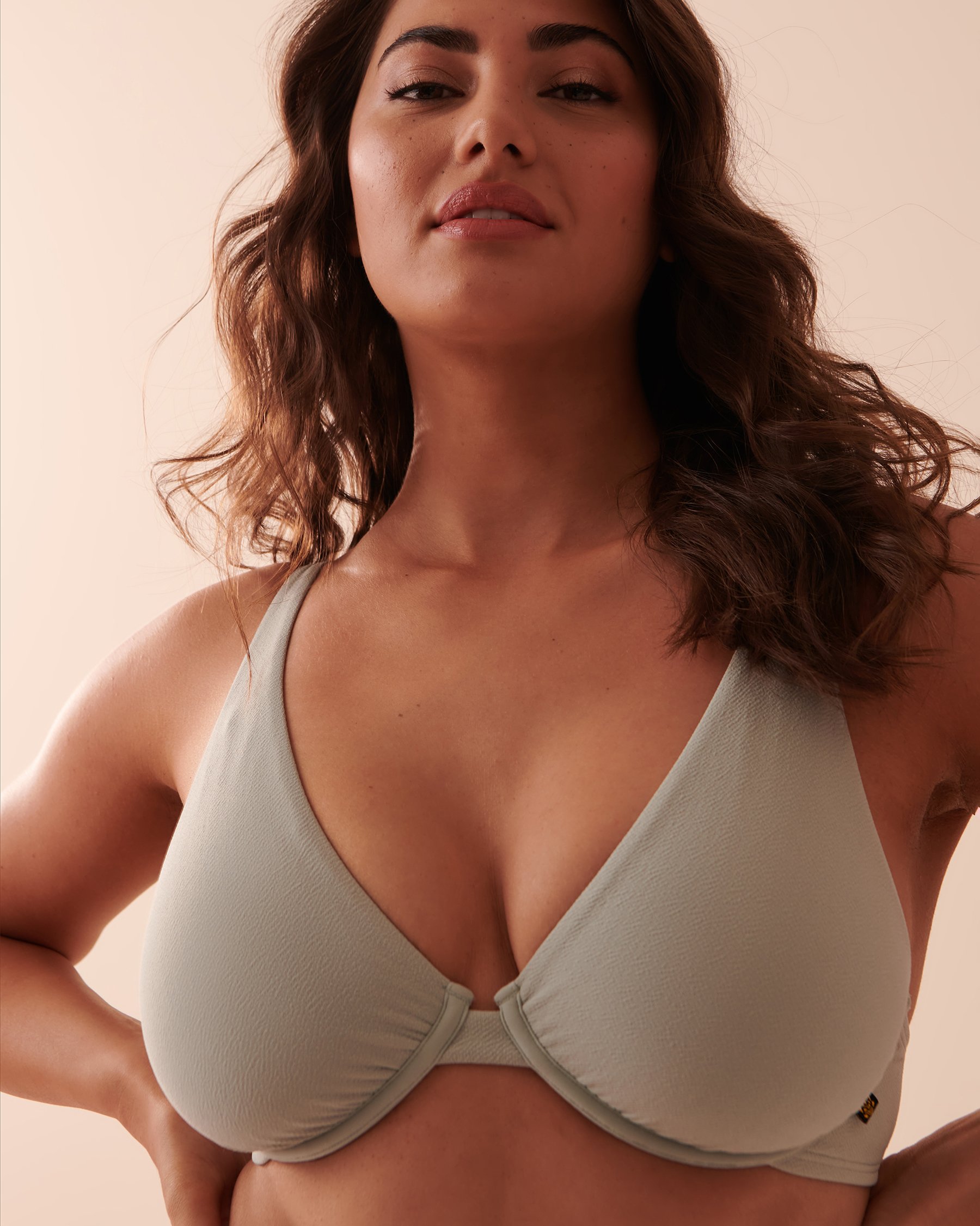 TROPIK TEXTURED Recycled Fibers Triangle Bikini Top Light Green Grey 70100558 - View3