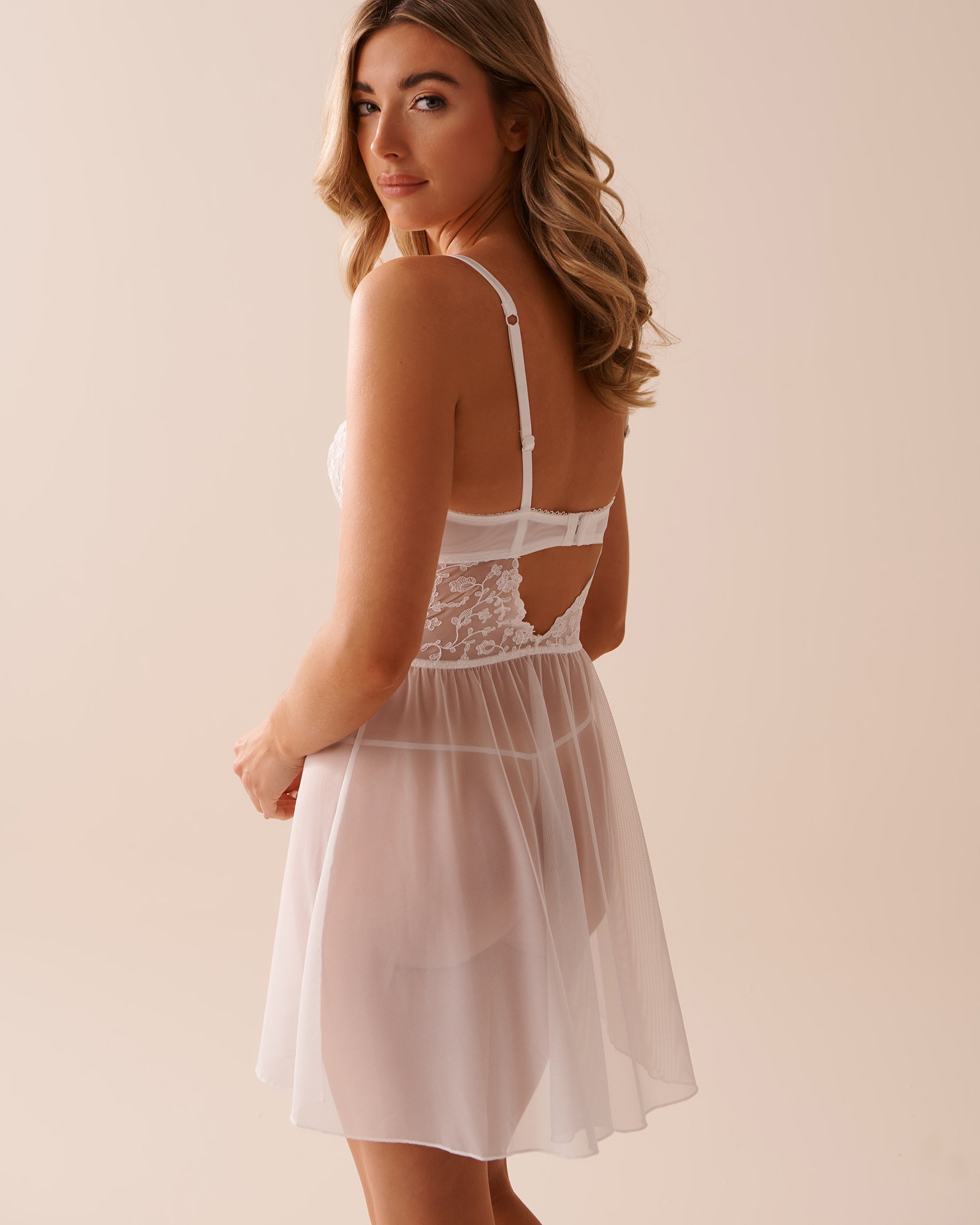 LA VIE EN ROSE Embroidered Mesh Balconette Nightie White 60500137 - View2