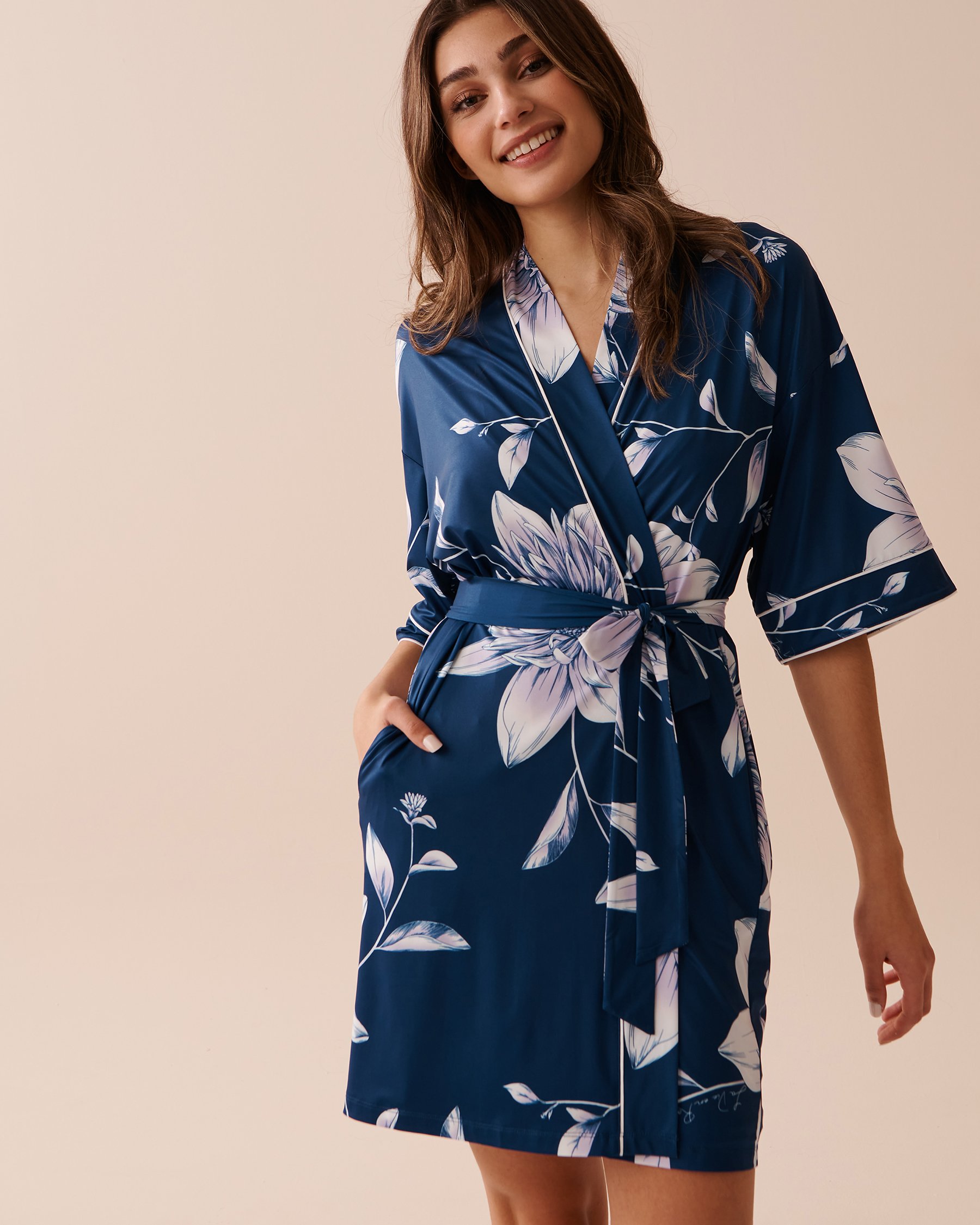 LA VIE EN ROSE Recycled Fibers Kimono Midnight Dahlias 60600072 - View7