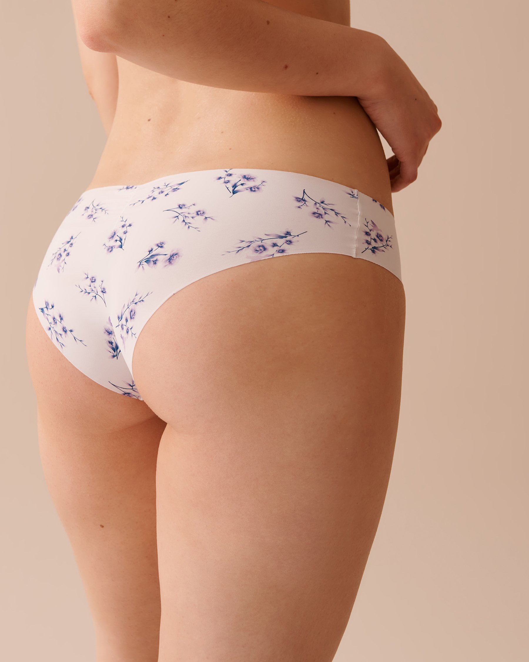 LA VIE EN ROSE Culotte cheeky microfibre invisible Fleurs délicates 20200454 - Voir2