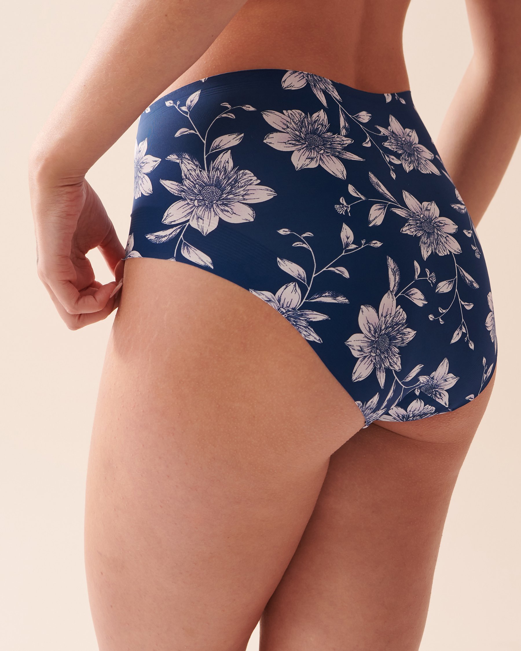 LA VIE EN ROSE Culotte bikini taille haute microfibre dos lisse Dahlias de minuit 20300292 - View8