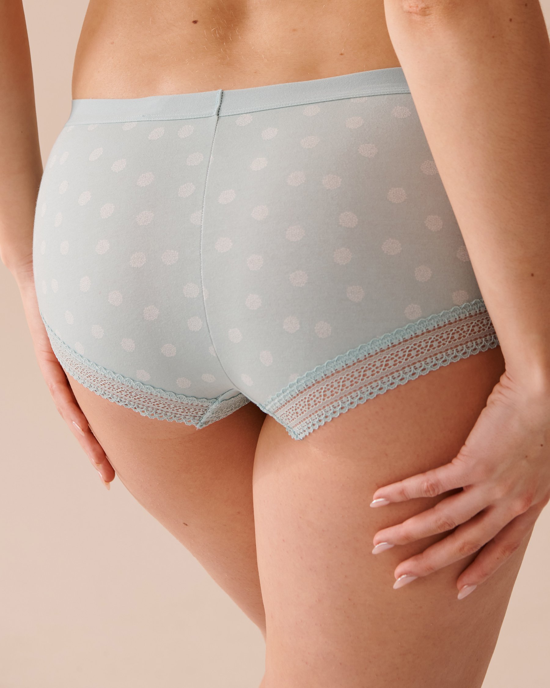 LA VIE EN ROSE Cotton and Lace Detail Boyleg Panty Green Dots 20100438 - View2