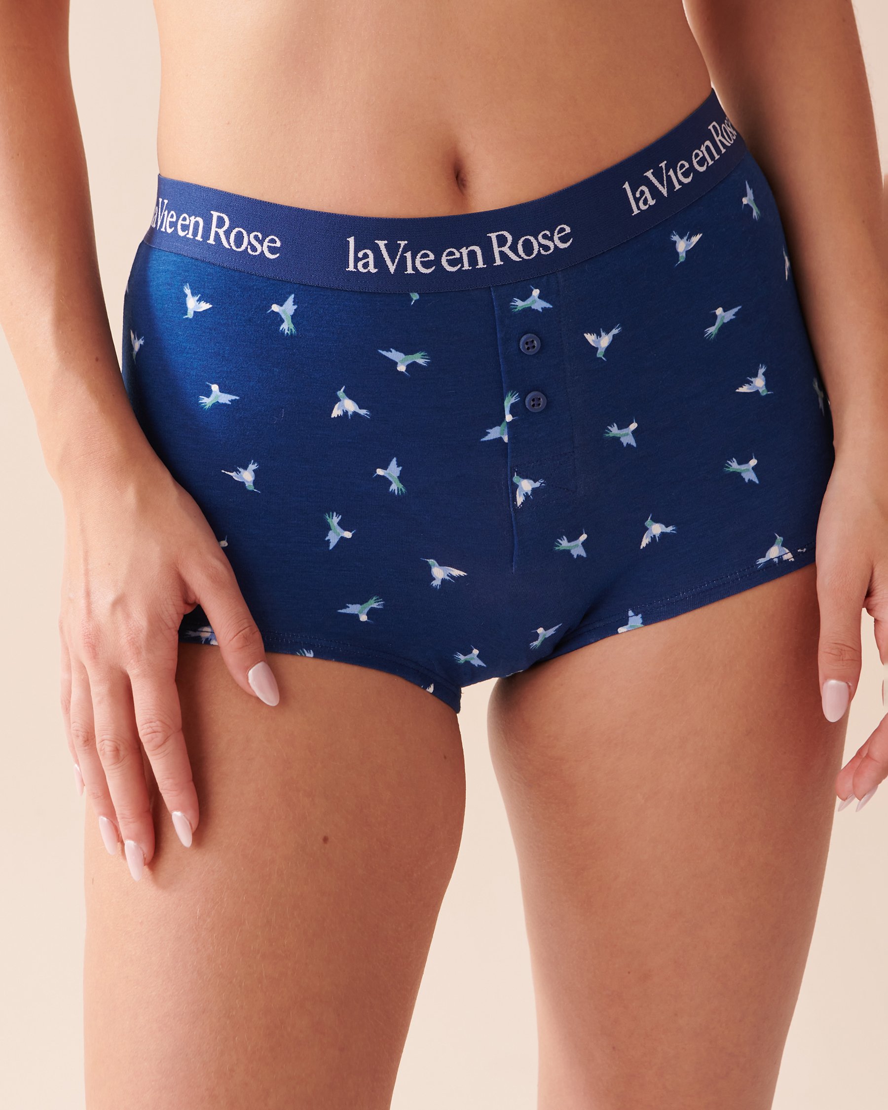 LA VIE EN ROSE Cotton and Logo Elastic Band High Waist Boyleg Panty Dark Blue Hummingbirds 20100437 - View1