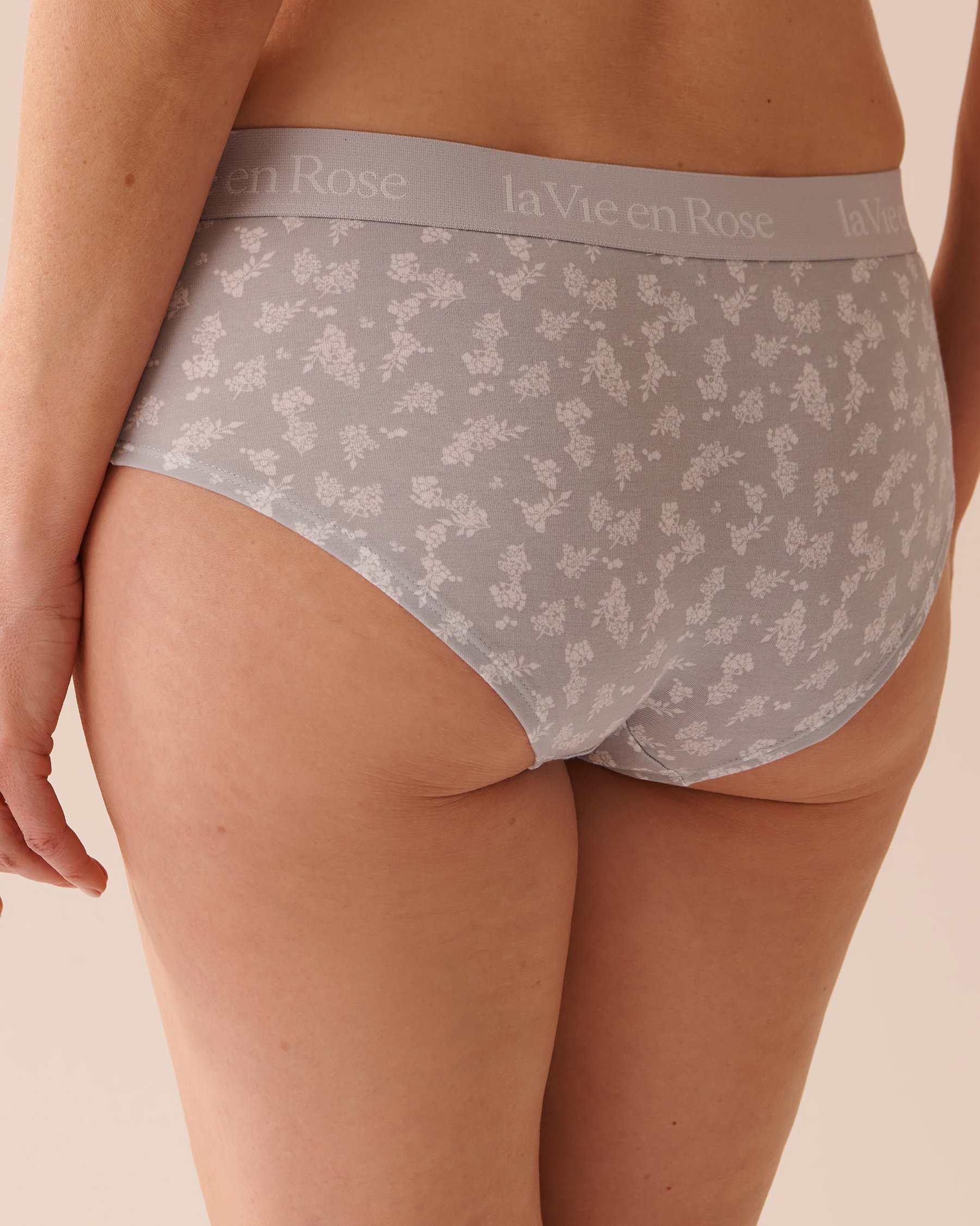 LA VIE EN ROSE Cotton and Logo Elastic Band Hiphugger Panty Gray Lavender Flowers 20100436 - View2
