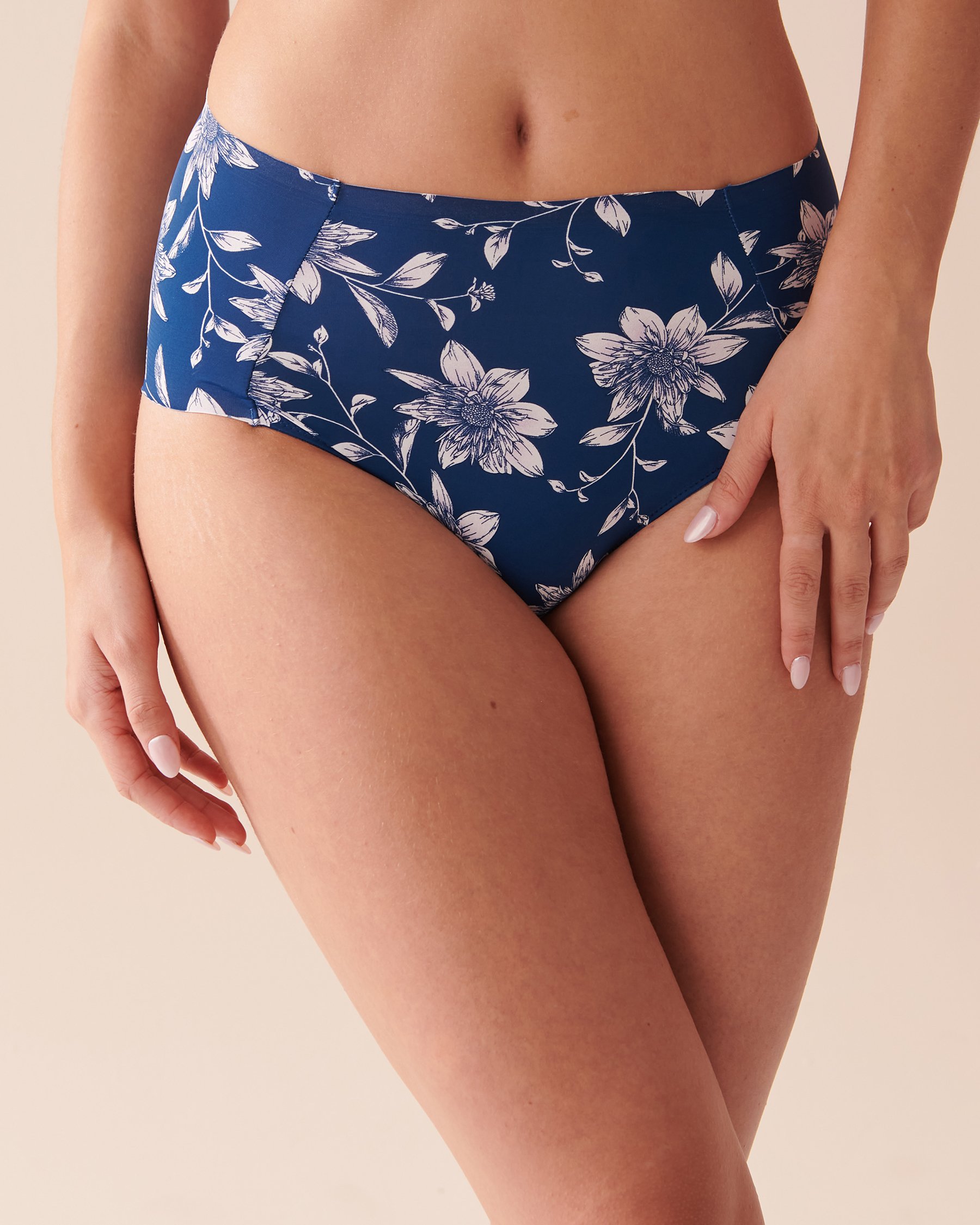 LA VIE EN ROSE Microfiber Sleek Back High Waist Bikini Panty Midnight Dahlias 20300292 - View6