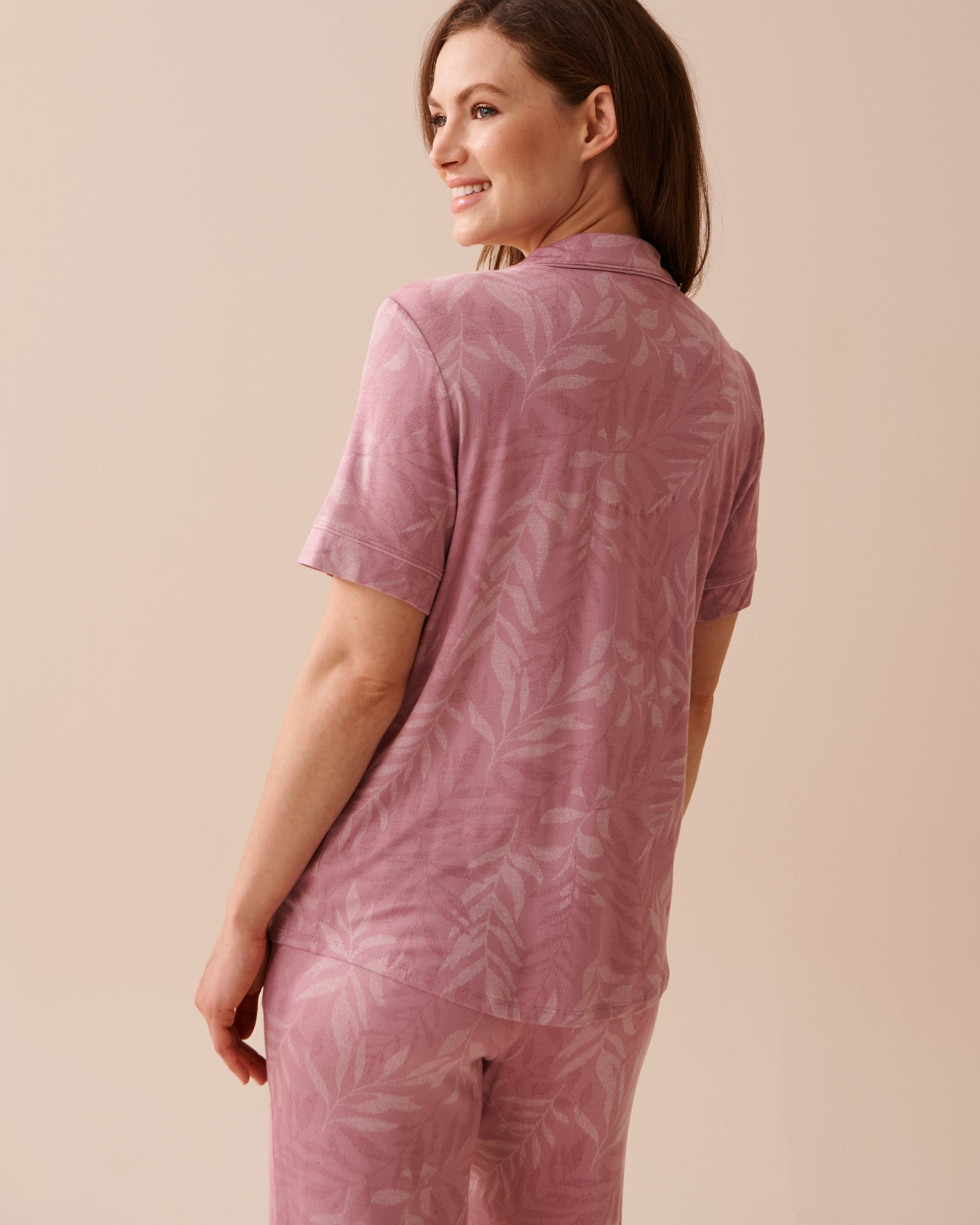 LA VIE EN ROSE Chemisier manches courtes en jersey doux Feuilles roses 40100570 - Voir2