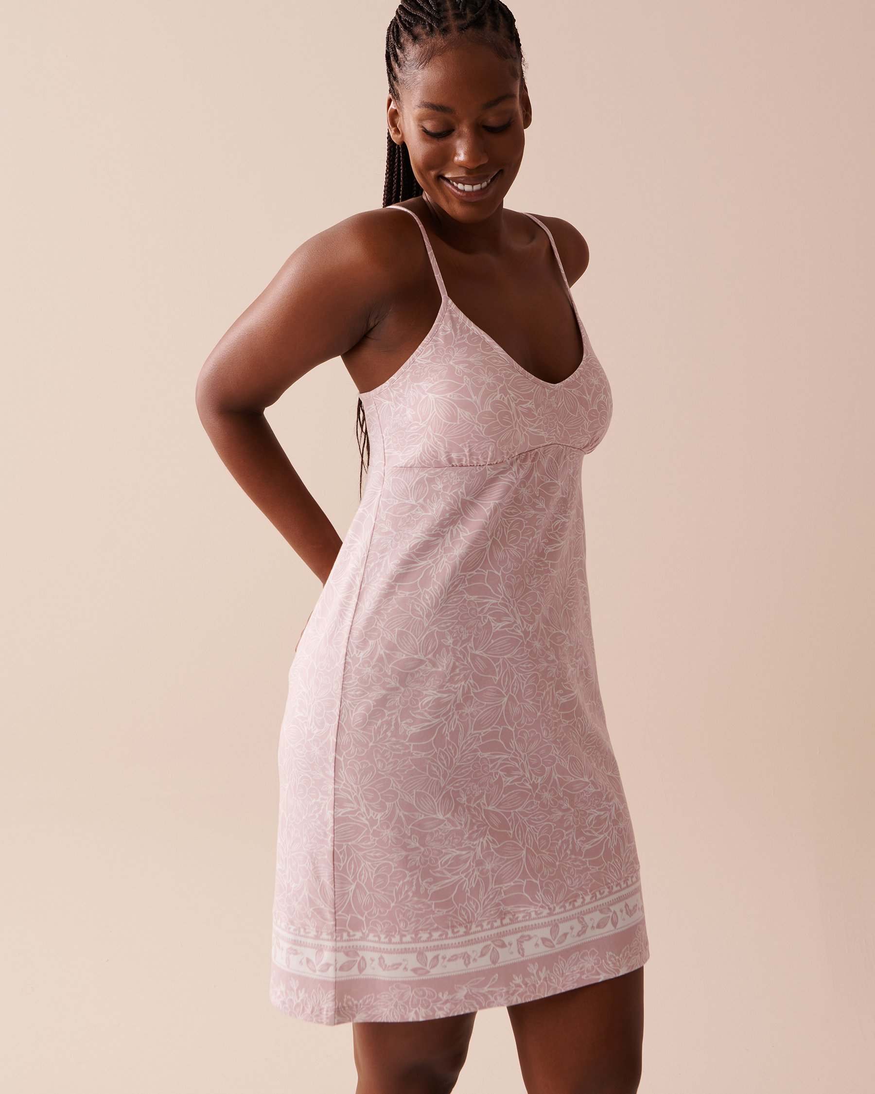 LA VIE EN ROSE Nuisette bretelles minces à fleurs Rose poudré floral 40500340 - Voir5