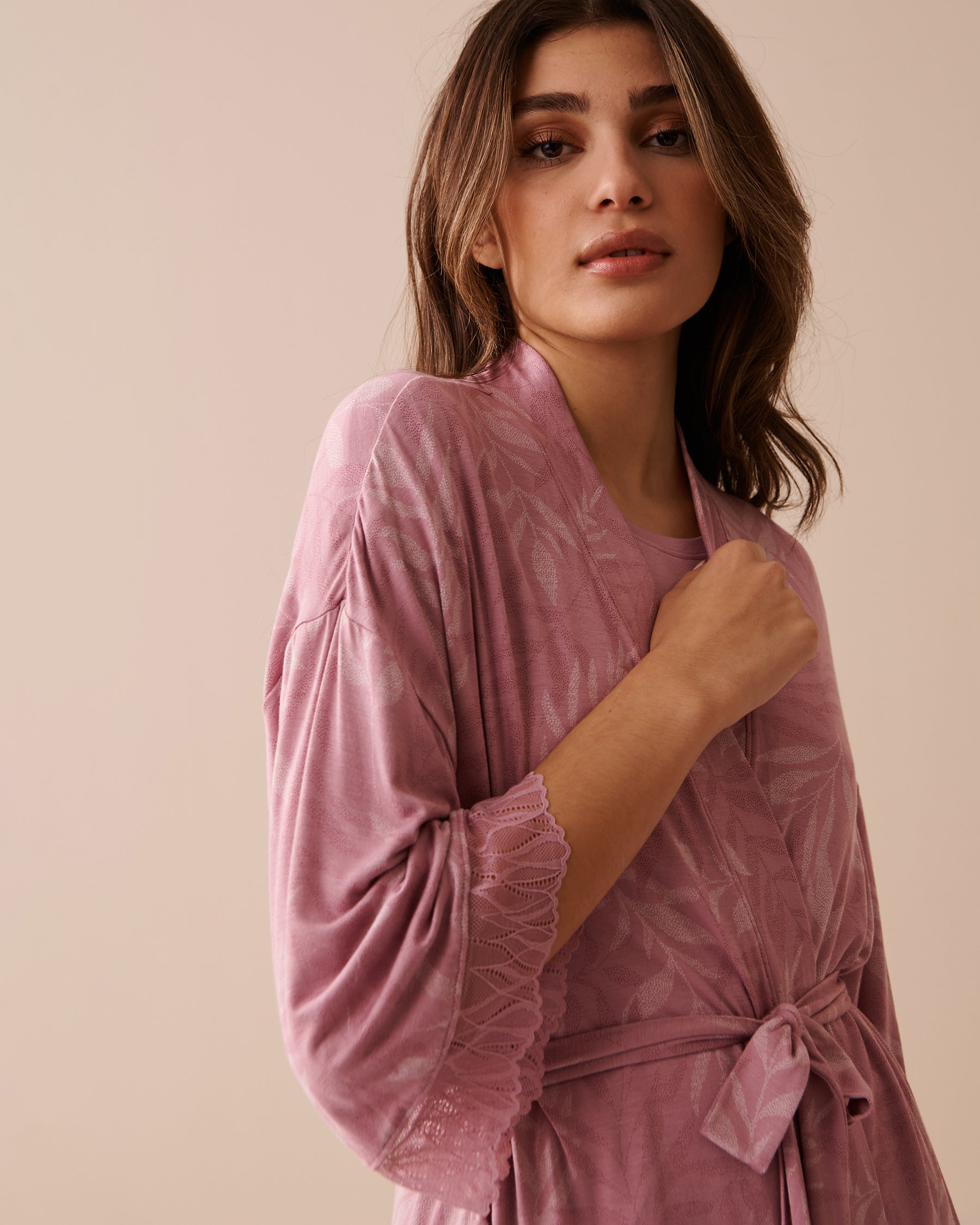 LA VIE EN ROSE Soft Jersey Lace Trim Kimono Pink Leaves 40600169 - View4