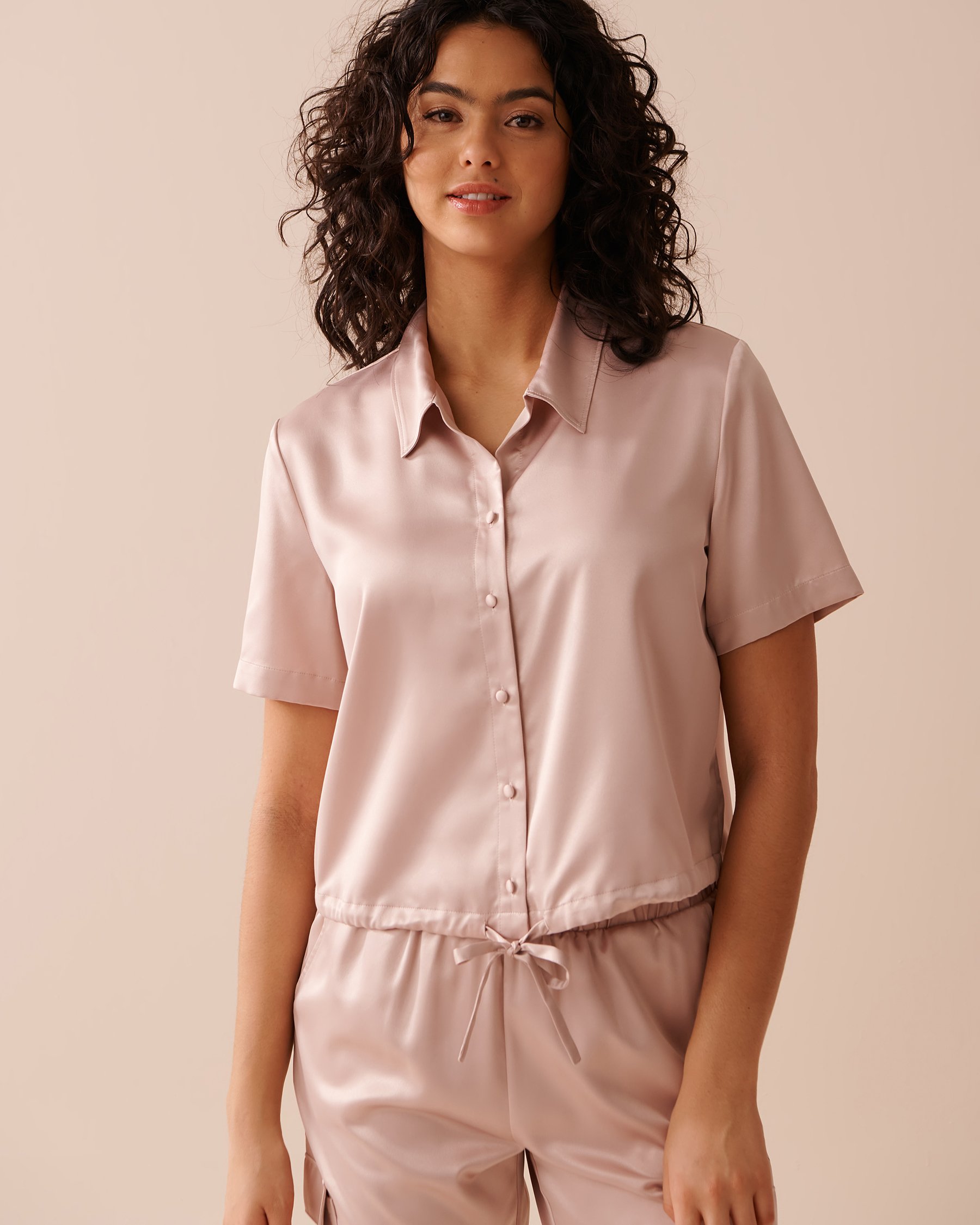 LA VIE EN ROSE Satin Button-down Short Sleeve Shirt Beige 50100084 - View4