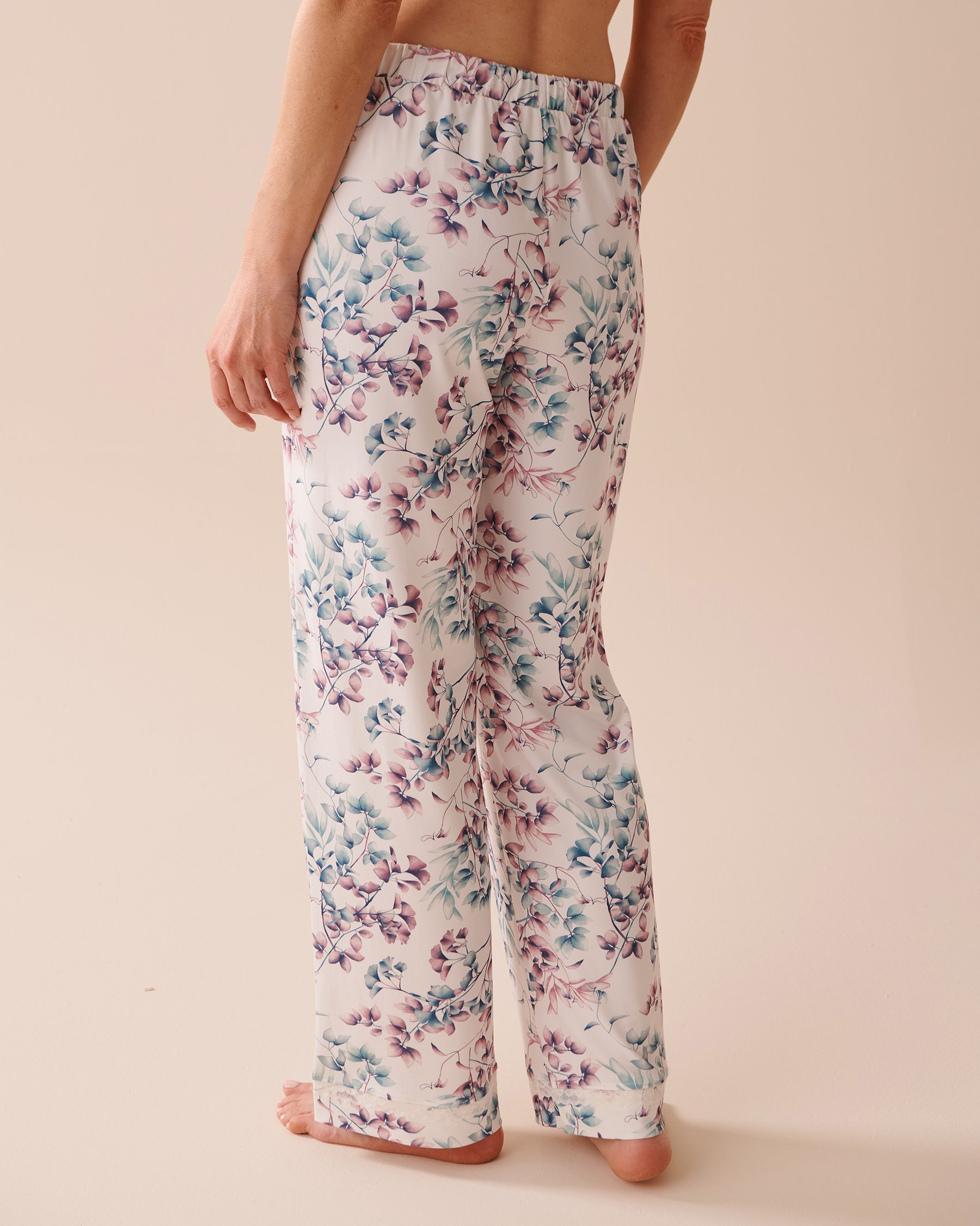 LA VIE EN ROSE Bucolic Print Super Soft Lace Trim Pants Bucolic Branches 40200537 - View2