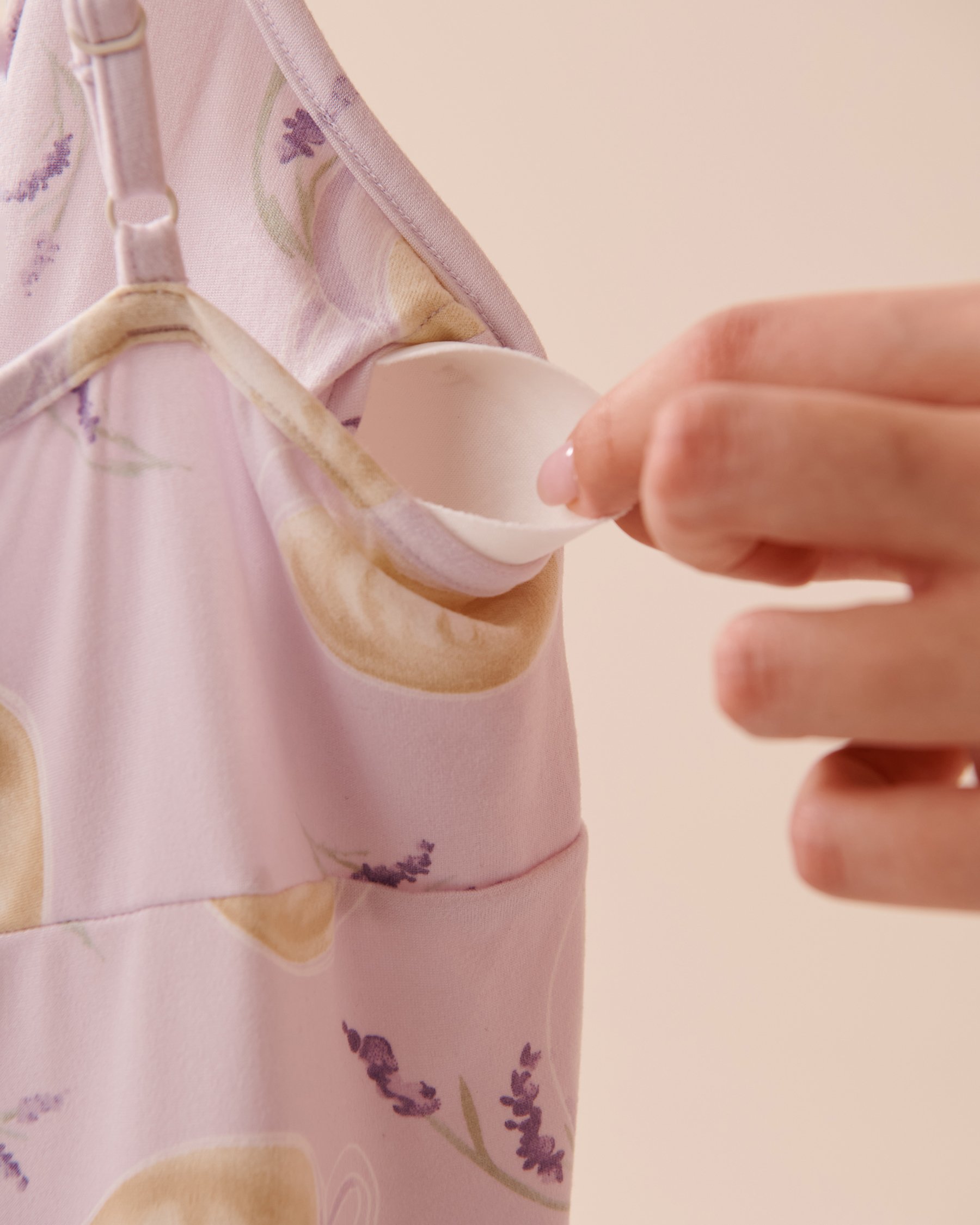 LA VIE EN ROSE Nuisette ultra douce à imprimé café et lavande Café et lavande 40500349 - View4