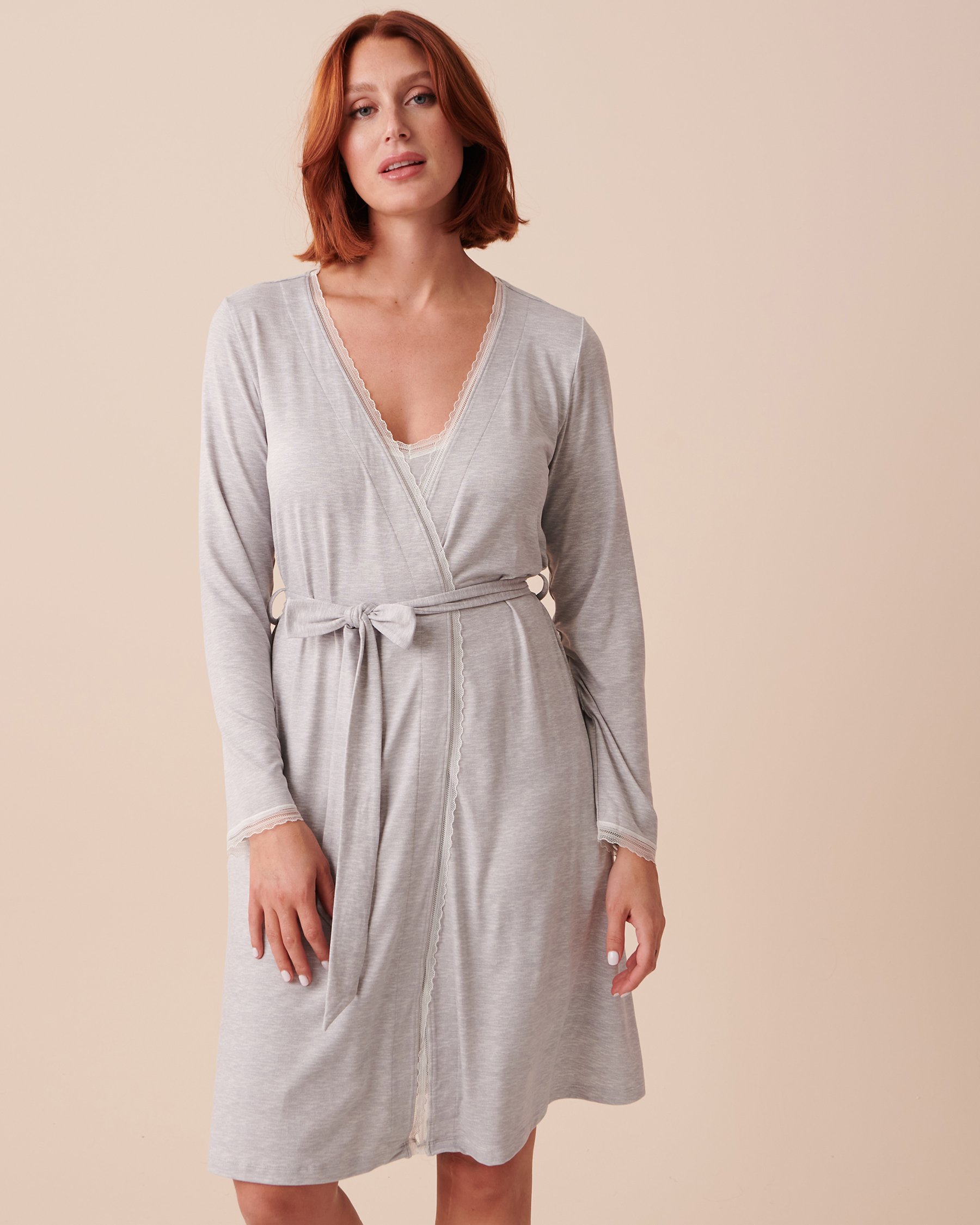 LA VIE EN ROSE Kimono bordure en dentelle ultra doux Mélange gris clair 40500348 - View3