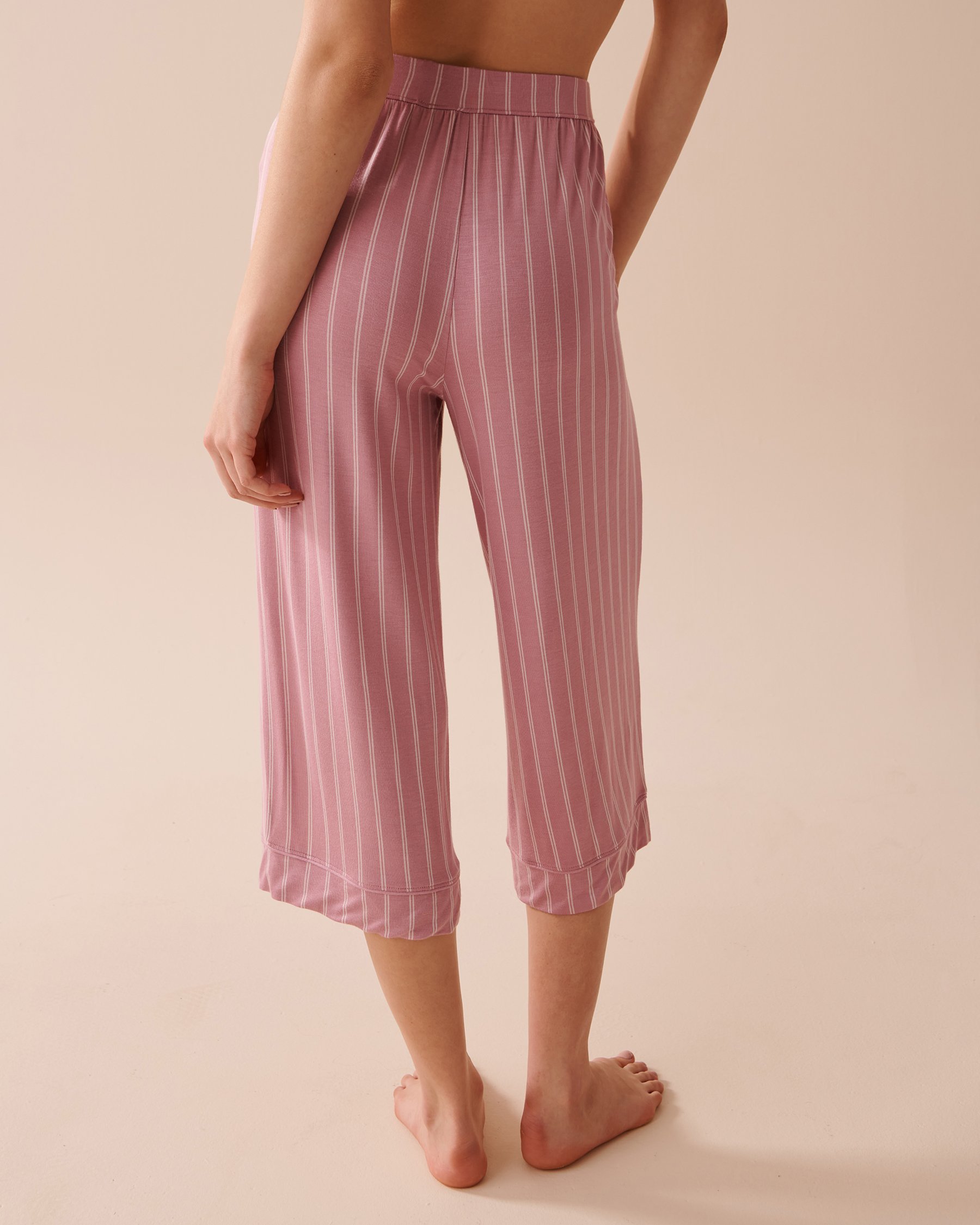 LA VIE EN ROSE Soft Jersey Capris Pink Stripes 40200560 - View2