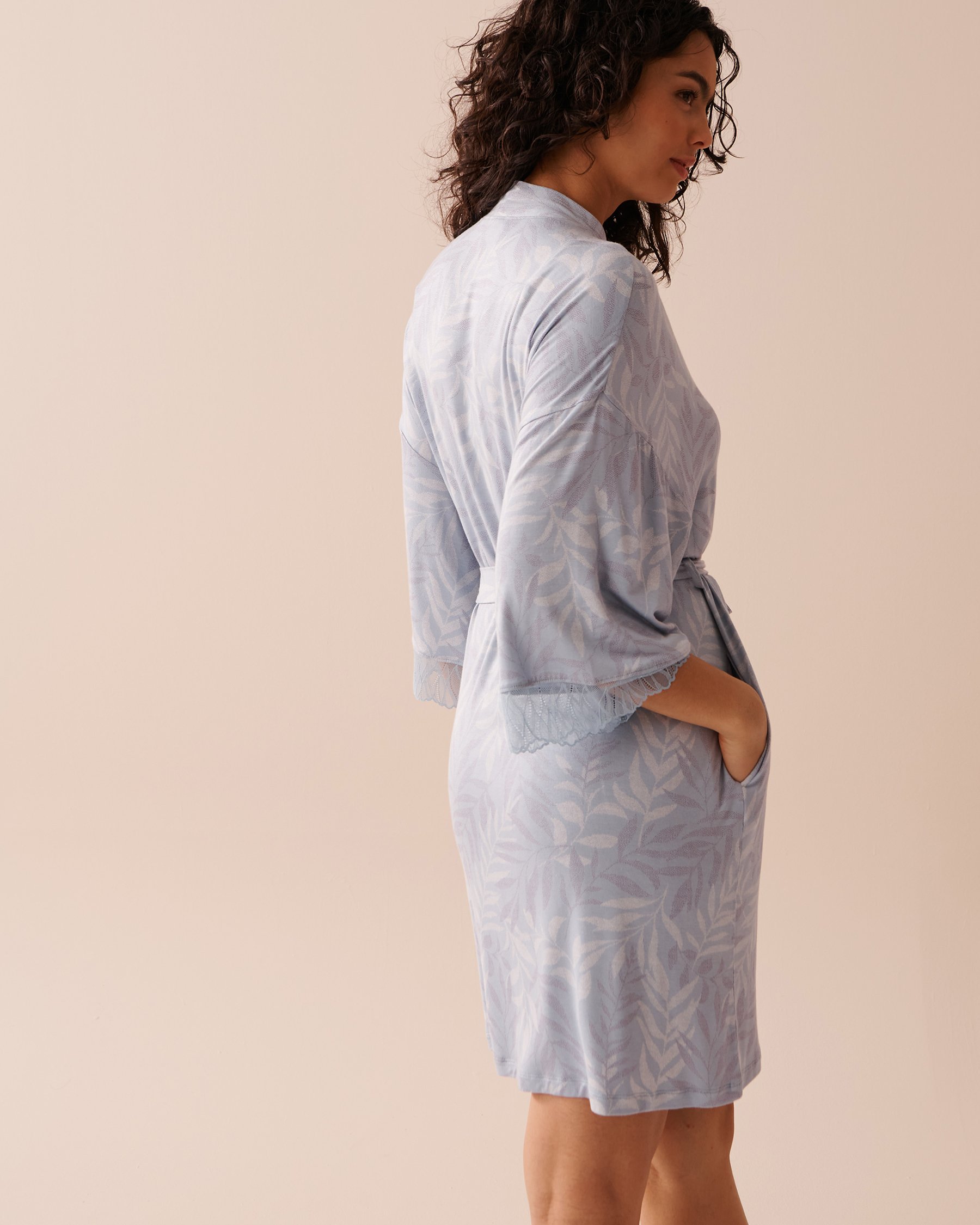LA VIE EN ROSE Soft Jersey Lace Trim Kimono Light Blue Leaves 40600169 - View2