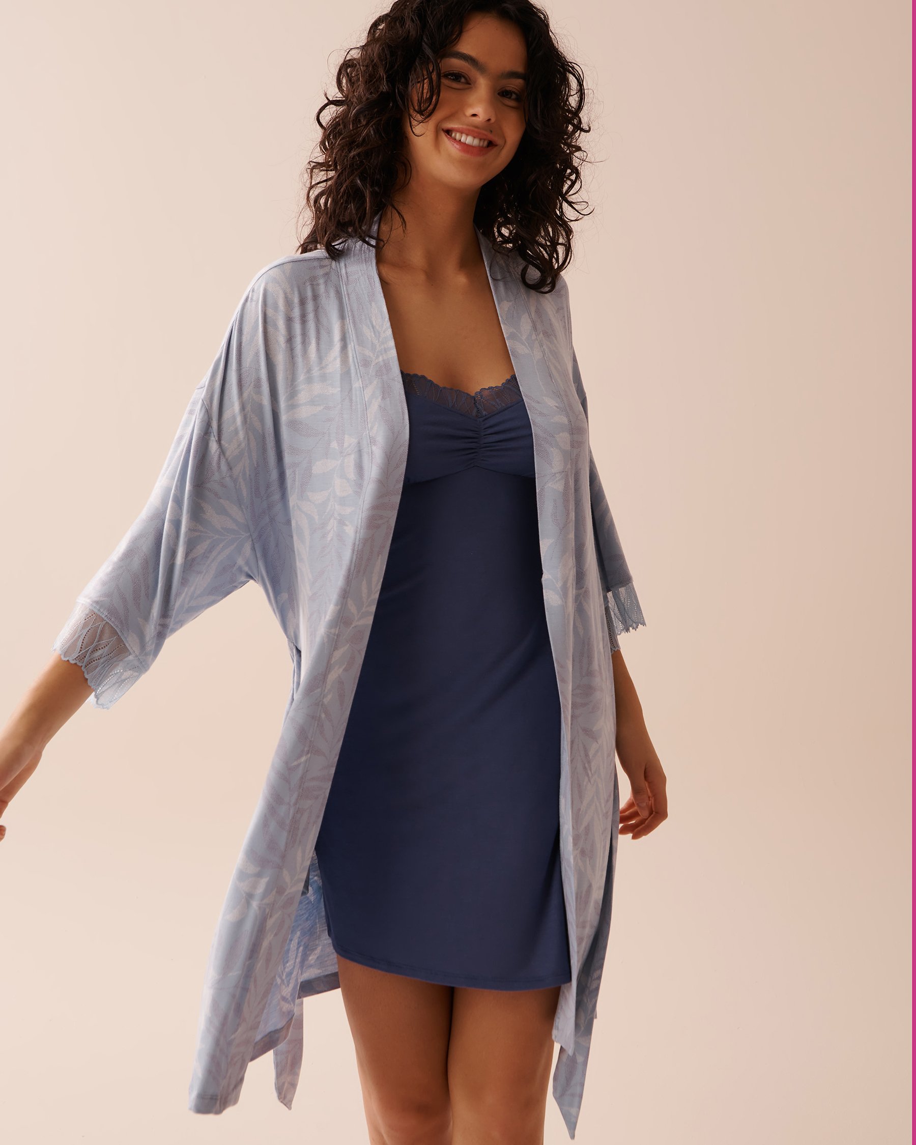 LA VIE EN ROSE Soft Jersey Lace Trim Kimono Light Blue Leaves 40600169 - View3