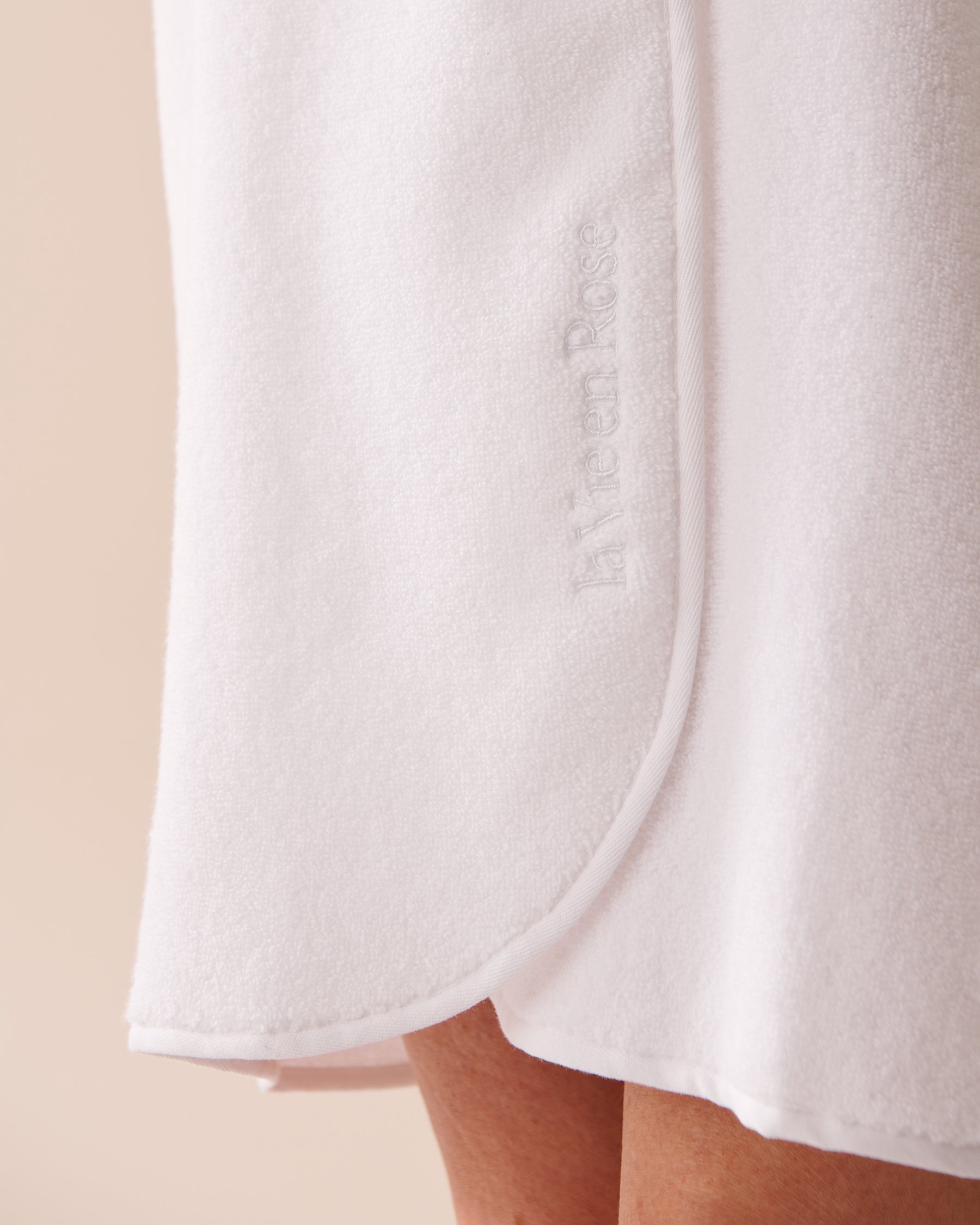 LA VIE EN ROSE Serviette attachable en ratine Blanc 40600167 - View4