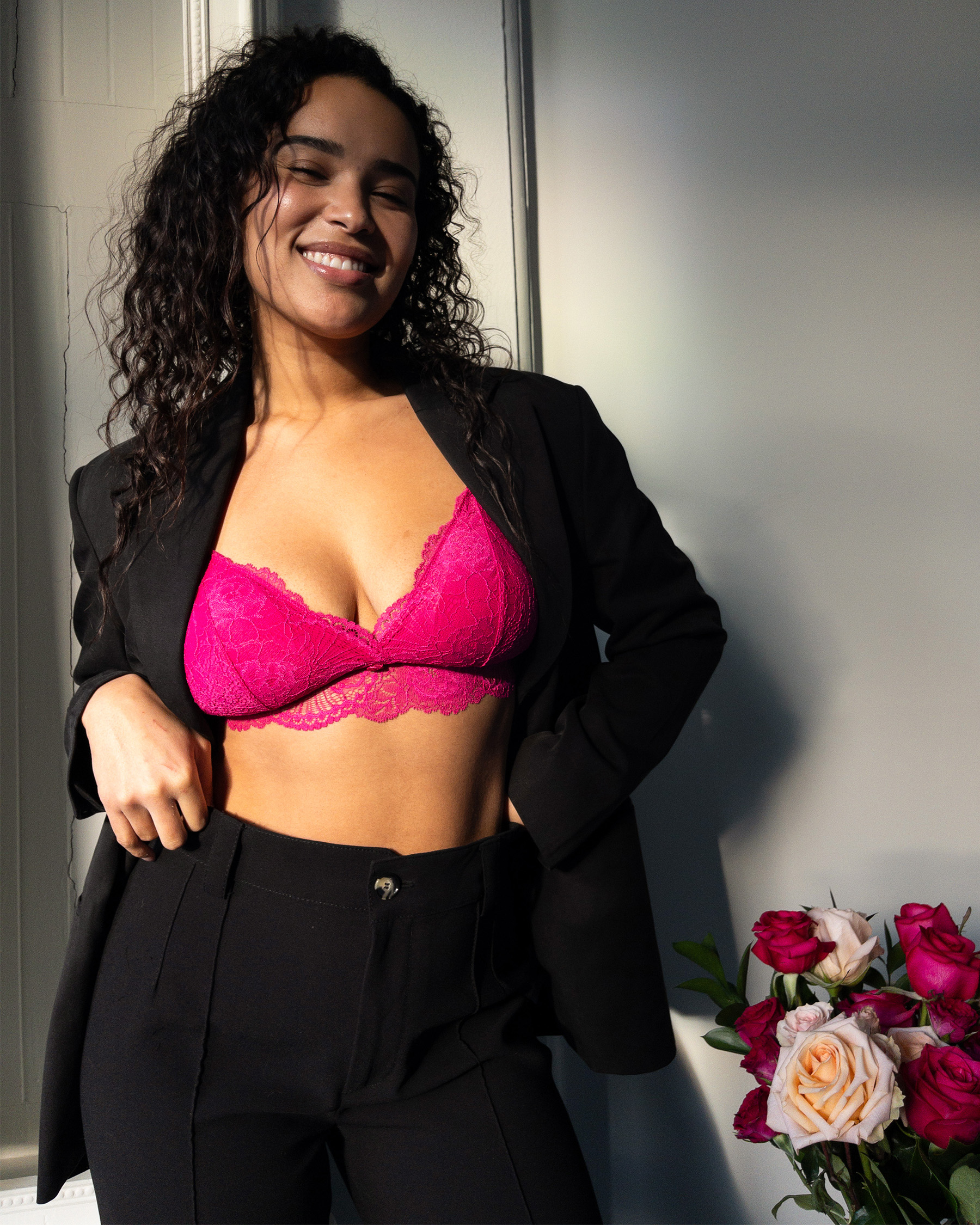 LA VIE EN ROSE Lace Bralette Shocking Pink 10200351 - View4