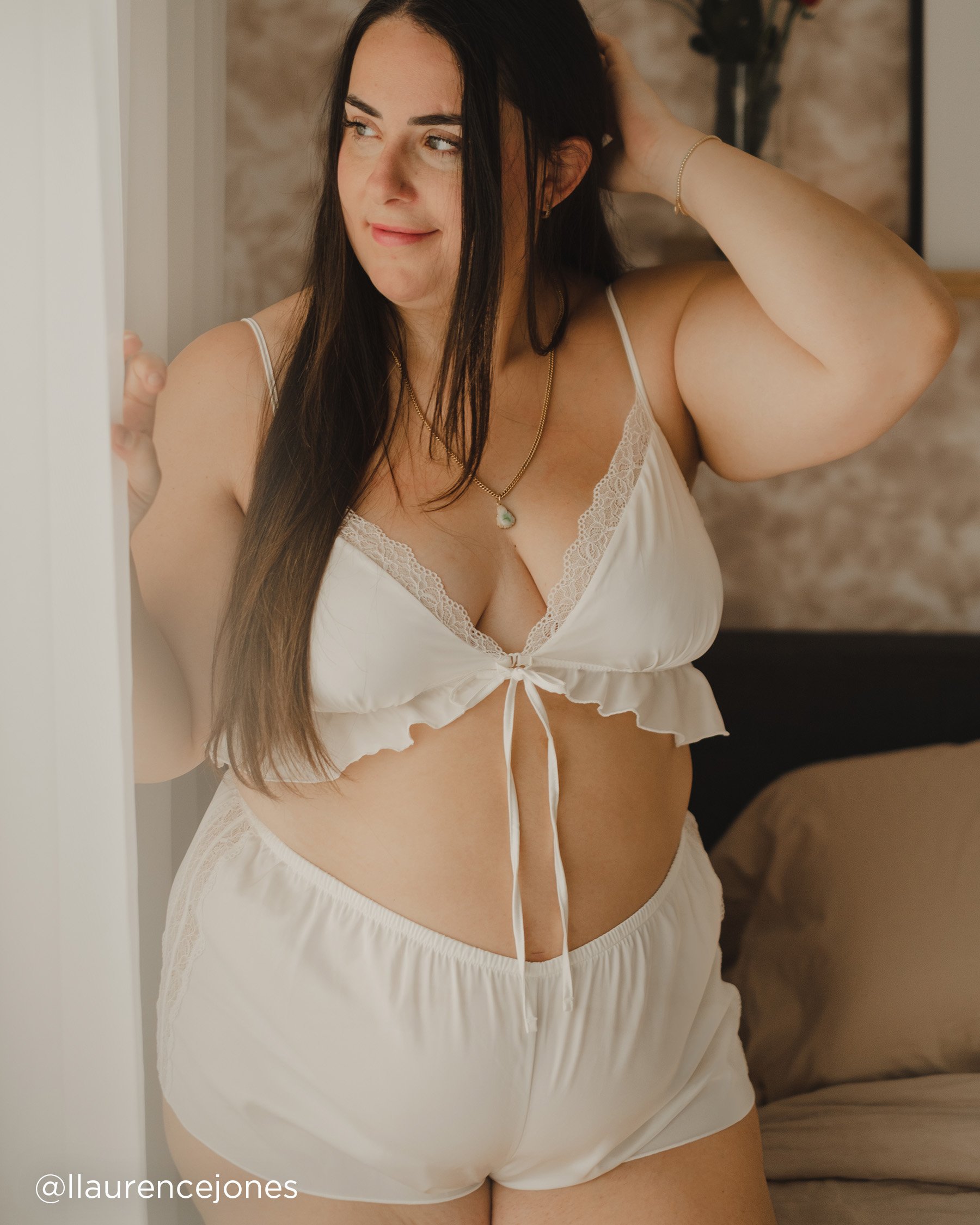LA VIE EN ROSE Satin and Lace 2-piece Set Pearly White 60400033 - View8
