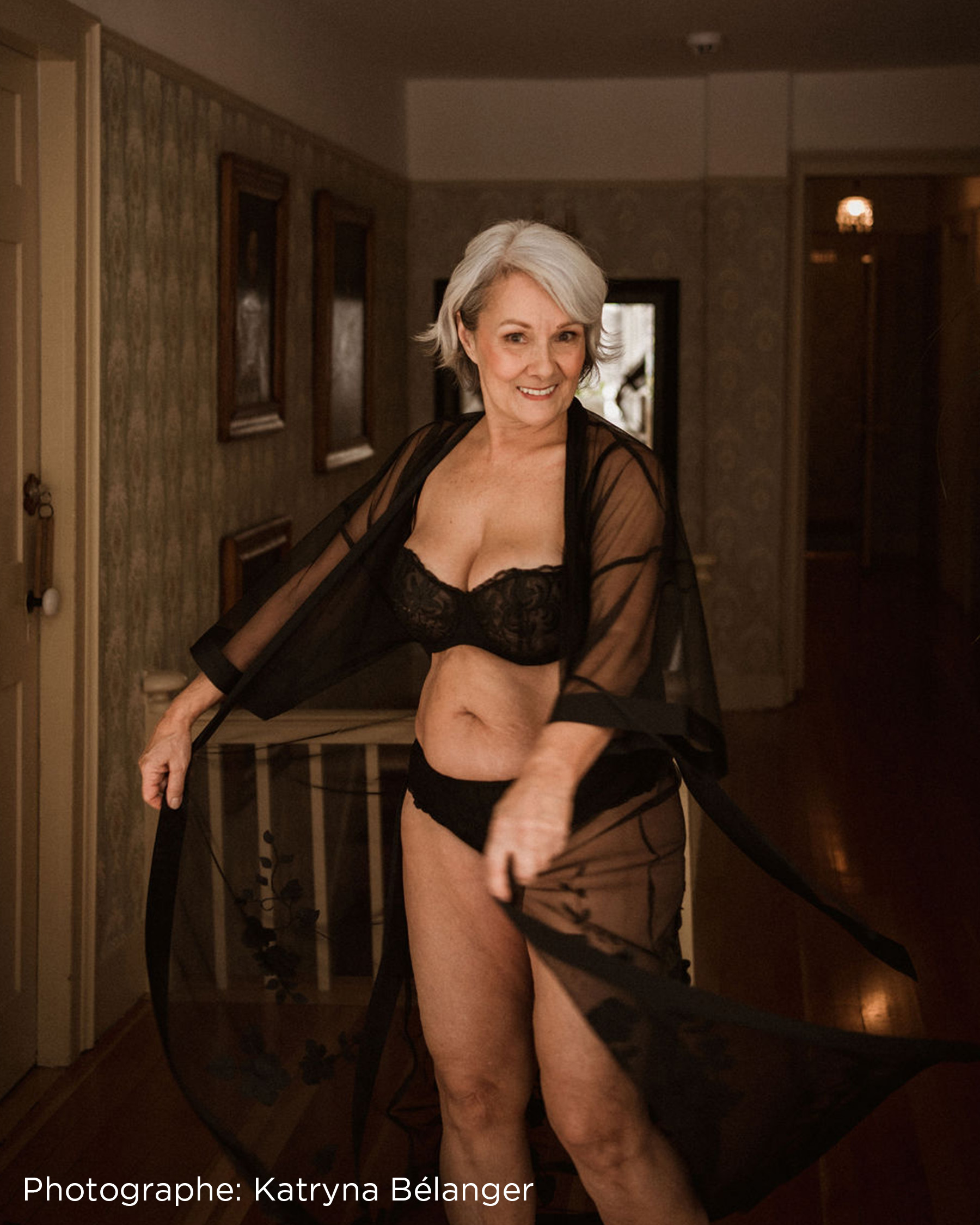 LA VIE EN ROSE Soutien-gorge sans doublure balconnet à fleurs appliquées Nuit étoilée 10100123 - Voir5