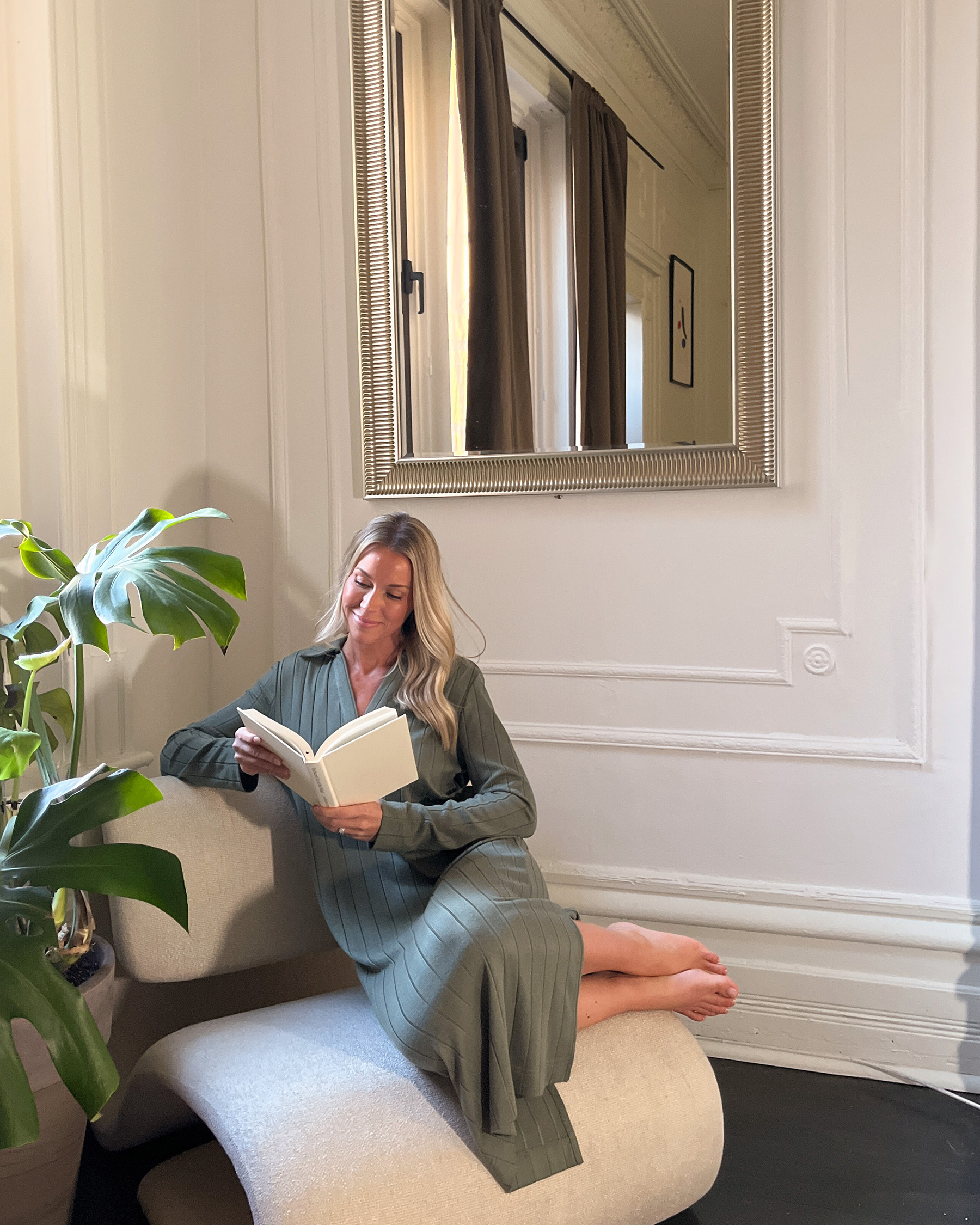 LA VIE EN ROSE Ribbed Long Sleeve Dress Tender Green 50400039 - View4