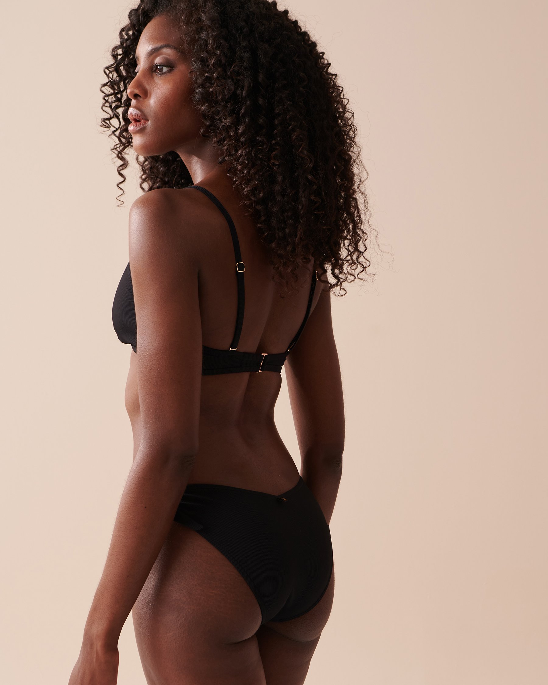LA VIE EN ROSE AQUA TEXTURED V-Wire Bralette Bikini Top Black 70100568 - View2