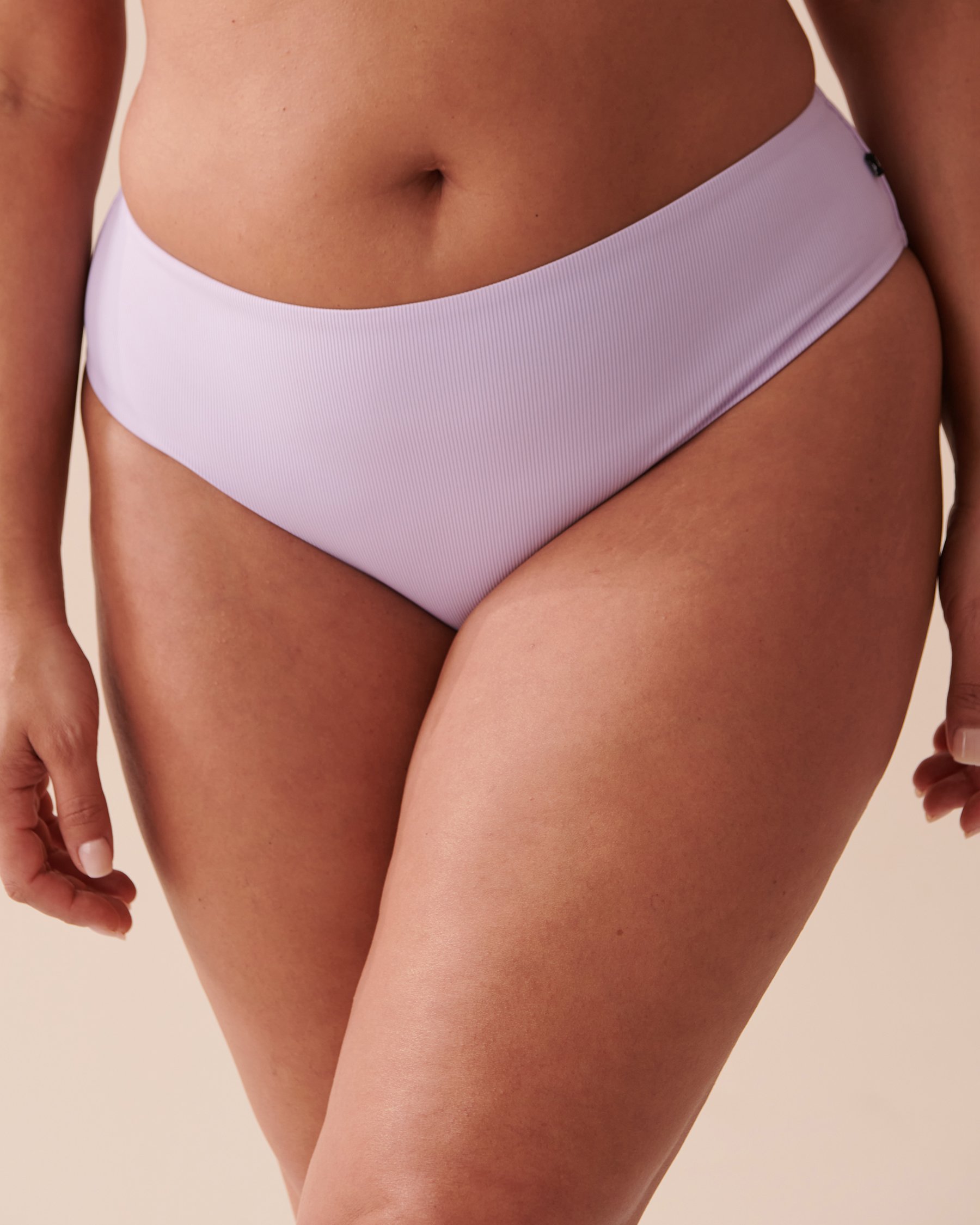 LA VIE EN ROSE AQUA TEXTURED PASTEL Mid Waist Cheeky Bikini Bottom Pastel Lilac 70300536 - View2