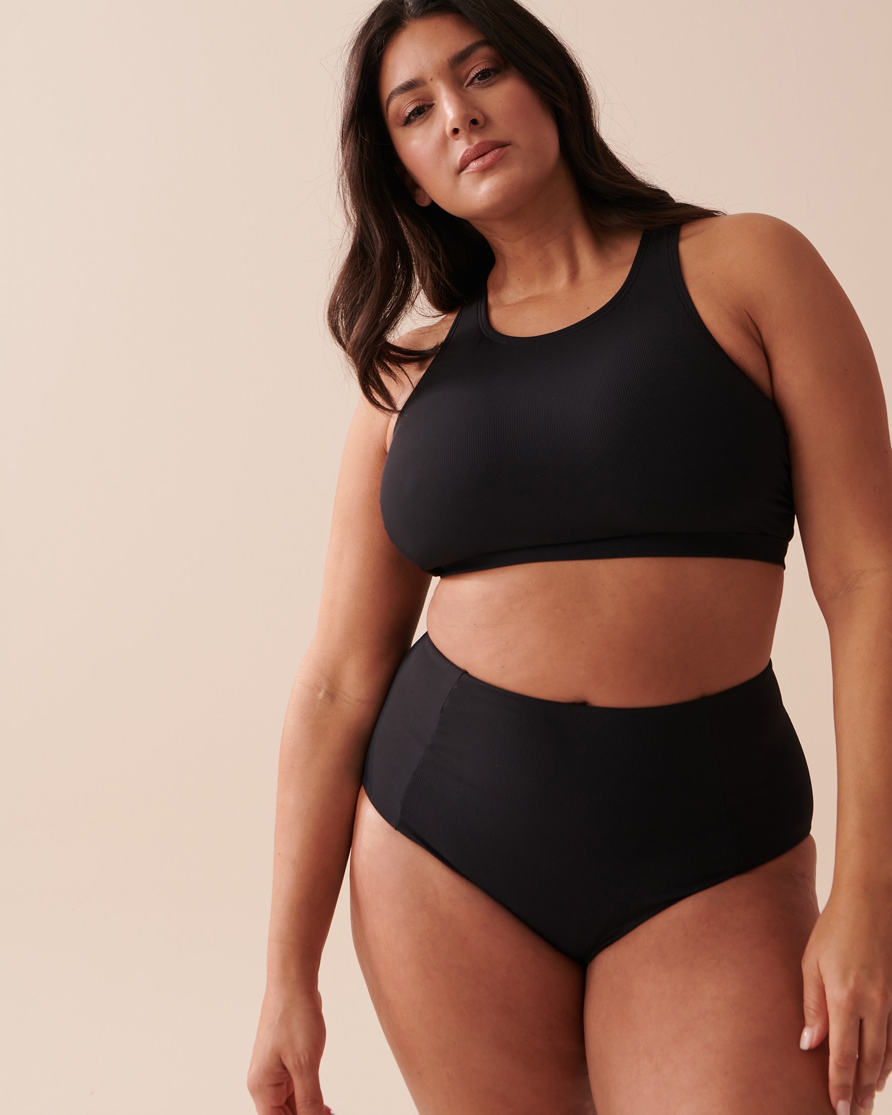 LA VIE EN ROSE AQUA TEXTURED High Neck Bikini Top Black 70100570 - View1