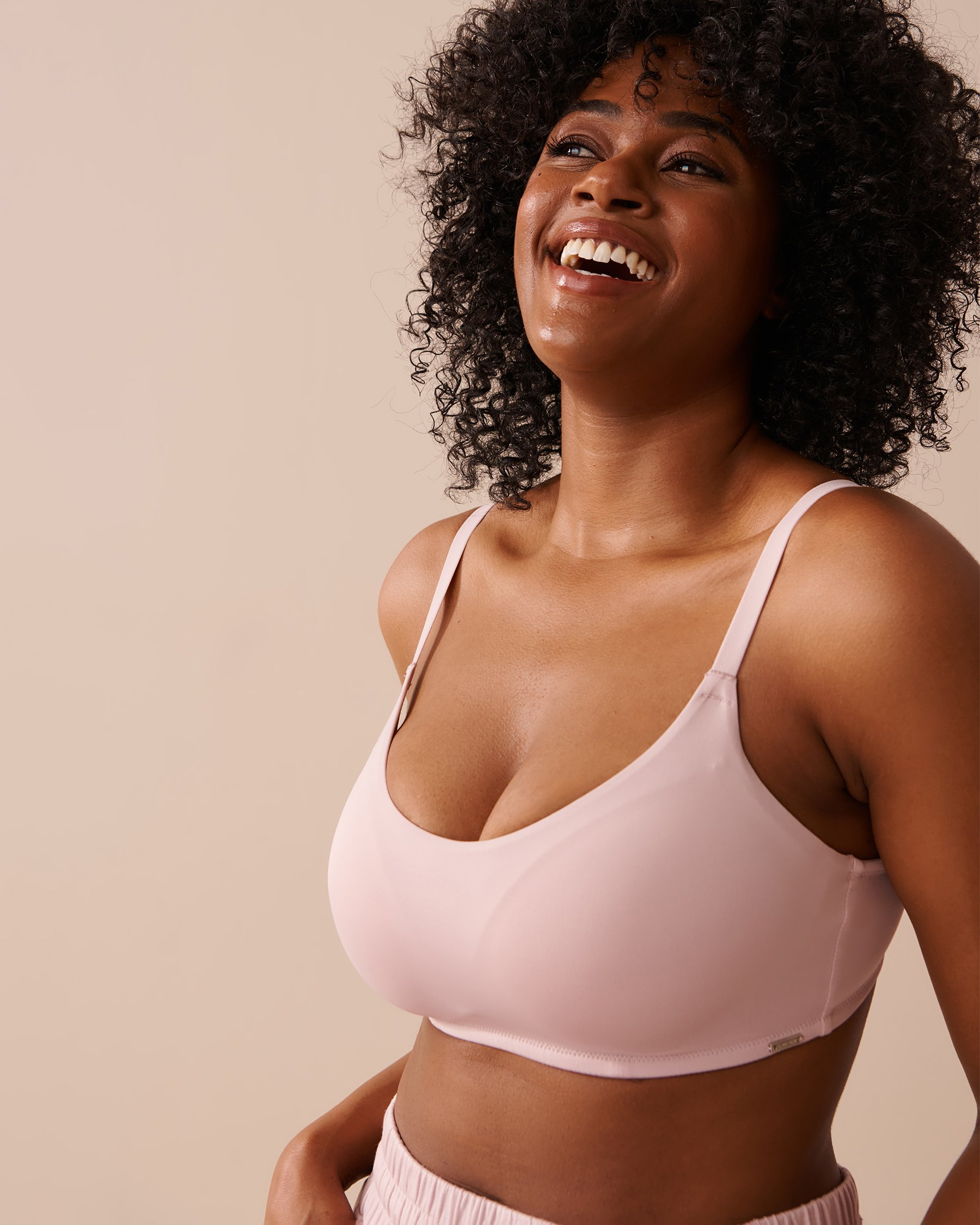 LA VIE EN ROSE Soutien-gorge doublure légère sans armatures minimaliste Rose poudré 10200397 - Voir6