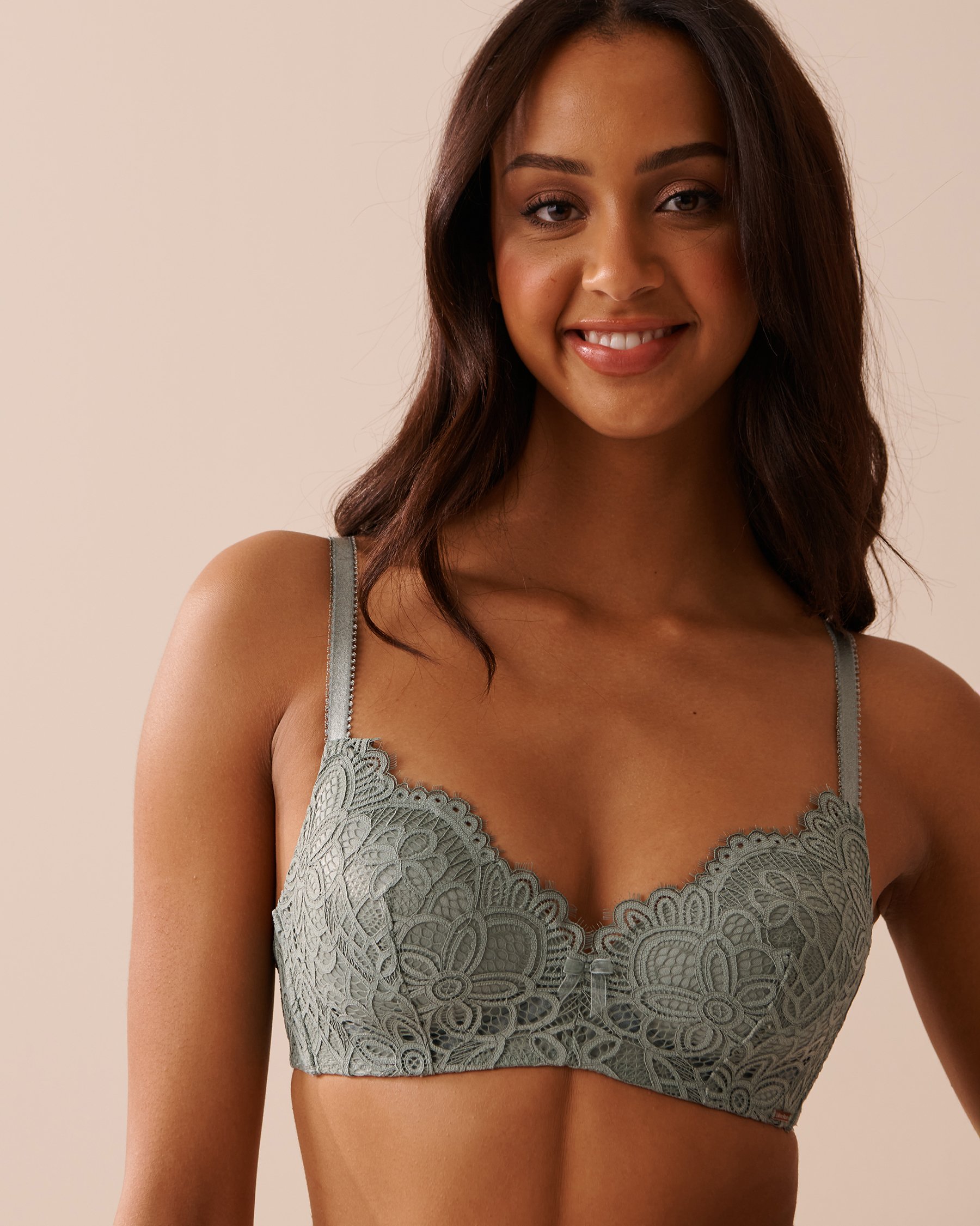 LA VIE EN ROSE Lightly Lined Wireless Bra Olive Green 10200398 - View1