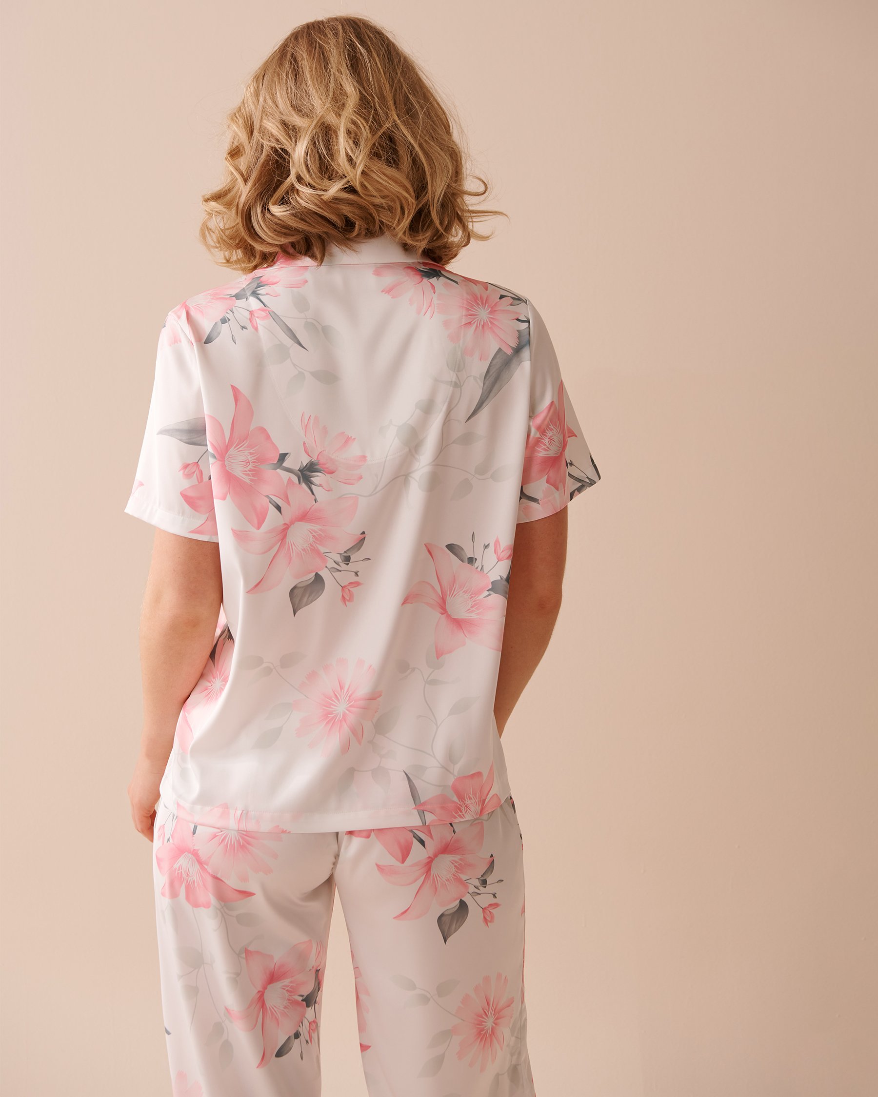 LA VIE EN ROSE Chemisier en satin à fleurs roses Jardin d'été 60100099 - Voir2
