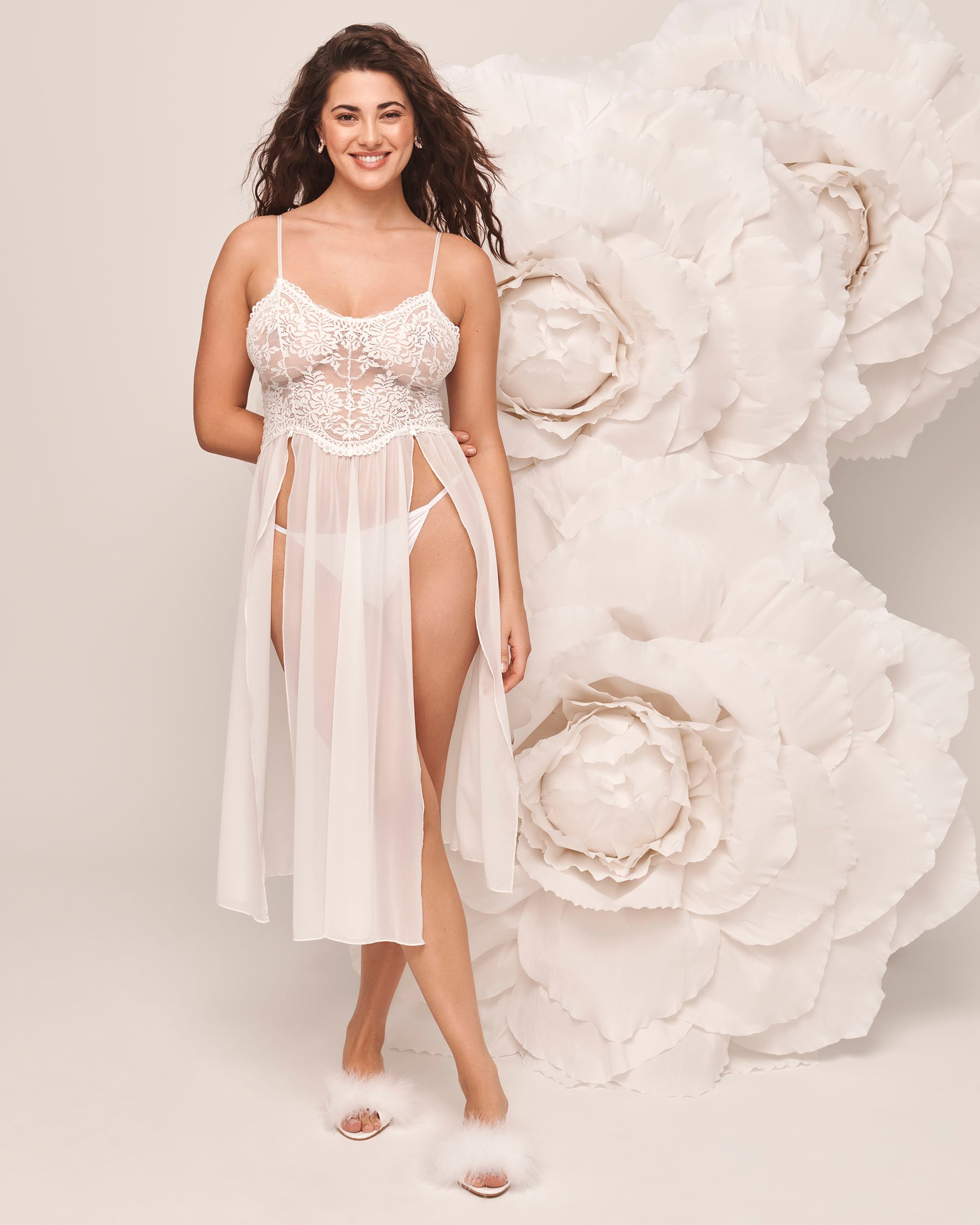 LA VIE EN ROSE Nuisette longue en dentelle et résille Blanc 60500145 - View1